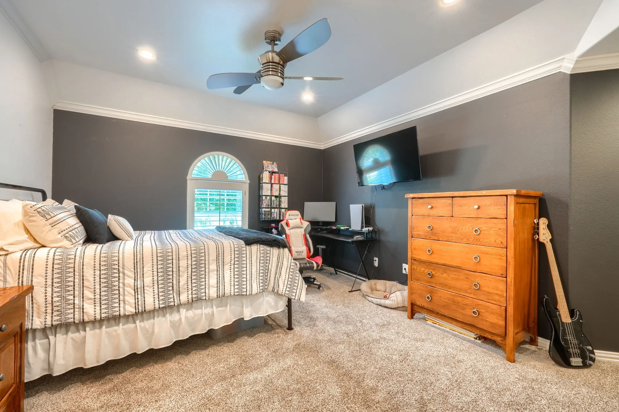 Single Family Residence For Sale in Rockwall County , 465 Equestrian Drive, Rockwall, Texas 75032, 5 Bedroom, 6 Bathroom, 4 Garage spaces, 5,535 Sqft, built in 2004, mls#21320671, Real Estate Agent in Rockwall, Homes For Sale in Rockwall county, Homes For Sale in Rockwall, Realtor in Rockwall Texas, Real Estate Brokerage Independent Realty Texas, Luminita Cordes Realtor