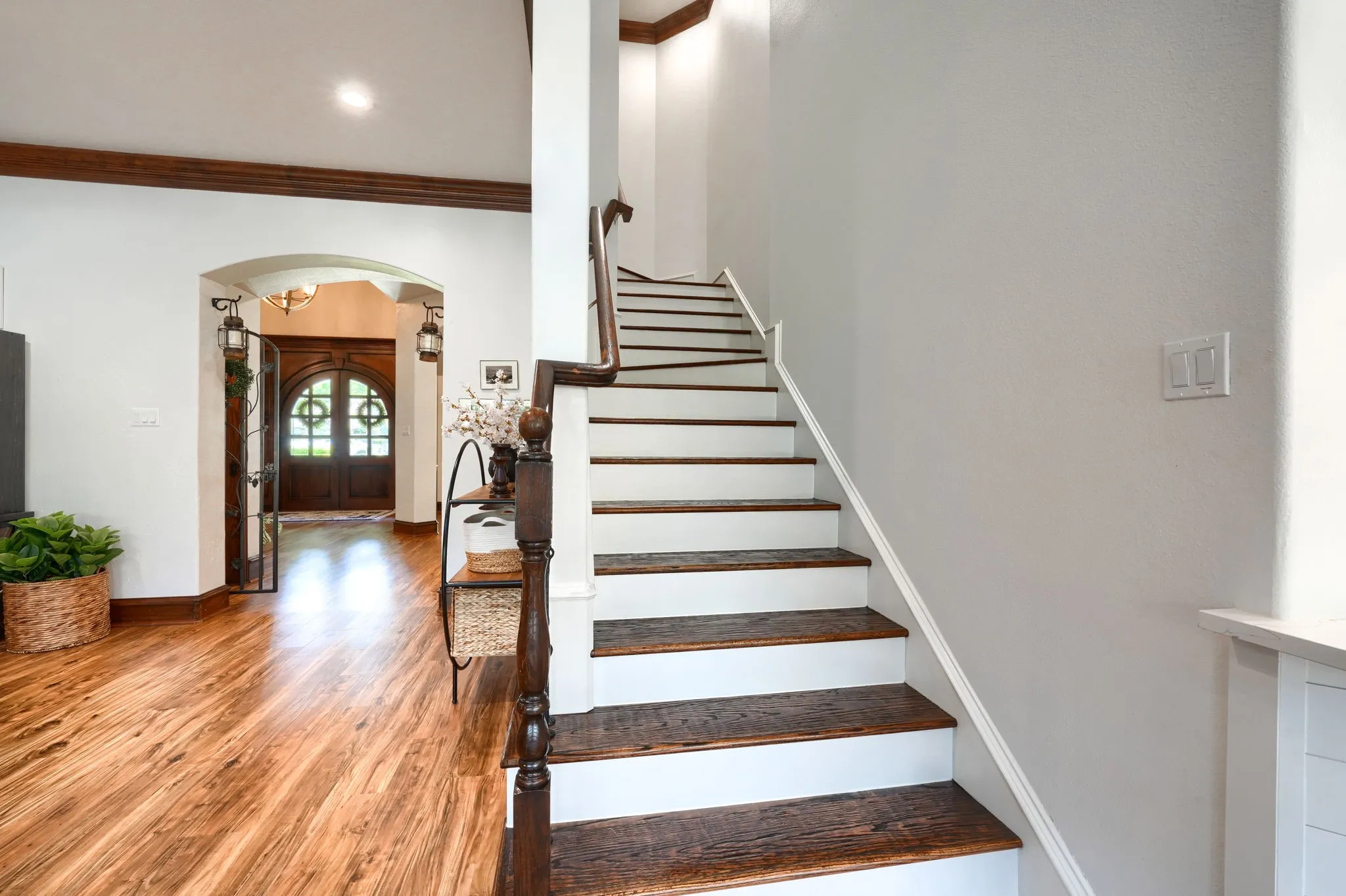 Single Family Residence For Sale in Rockwall County , 465 Equestrian Drive, Rockwall, Texas 75032, 5 Bedroom, 6 Bathroom, 4 Garage spaces, 5,535 Sqft, built in 2004, mls#21320671, Real Estate Agent in Rockwall, Homes For Sale in Rockwall county, Homes For Sale in Rockwall, Realtor in Rockwall Texas, Real Estate Brokerage Independent Realty Texas, Luminita Cordes Realtor
