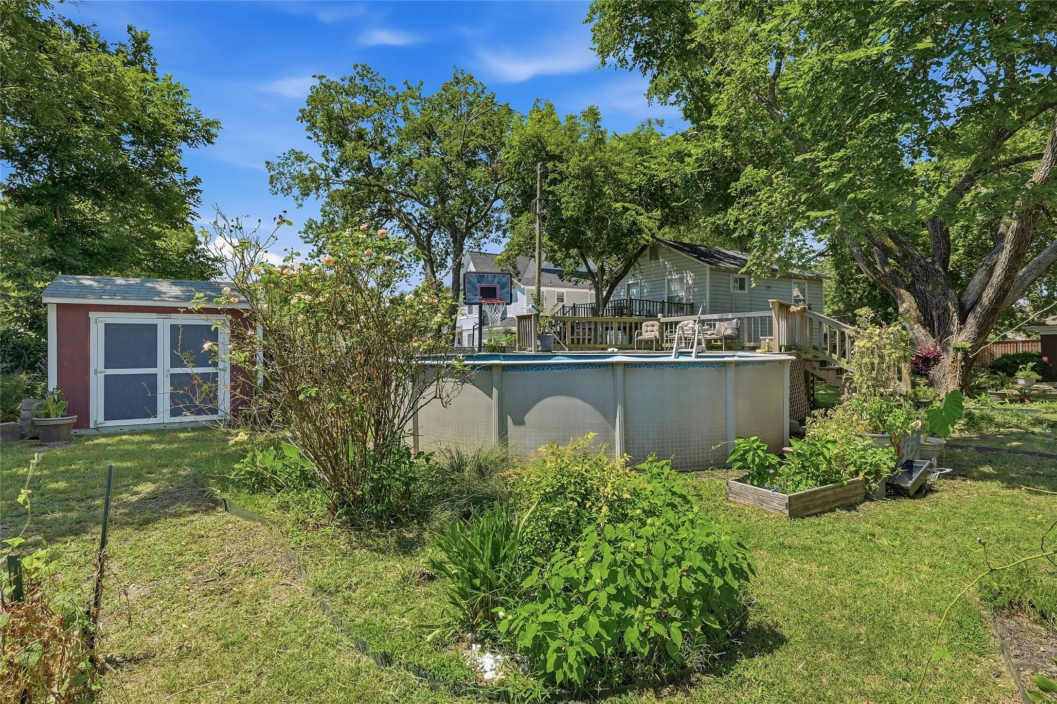 Single Family Residence For Sale in Fannin County , 221 W 5th Street, Bonham, Texas 75418, 6 Bedroom, 5 Bathroom, Garage spaces, 3,915 Sqft, built in 1930, mls#21323499, Real Estate Agent in Bonham, Homes For Sale in Fannin county, Homes For Sale in Bonham, Realtor in Bonham Texas, Real Estate Brokerage Independent Realty Texas, Luminita Cordes Realtor