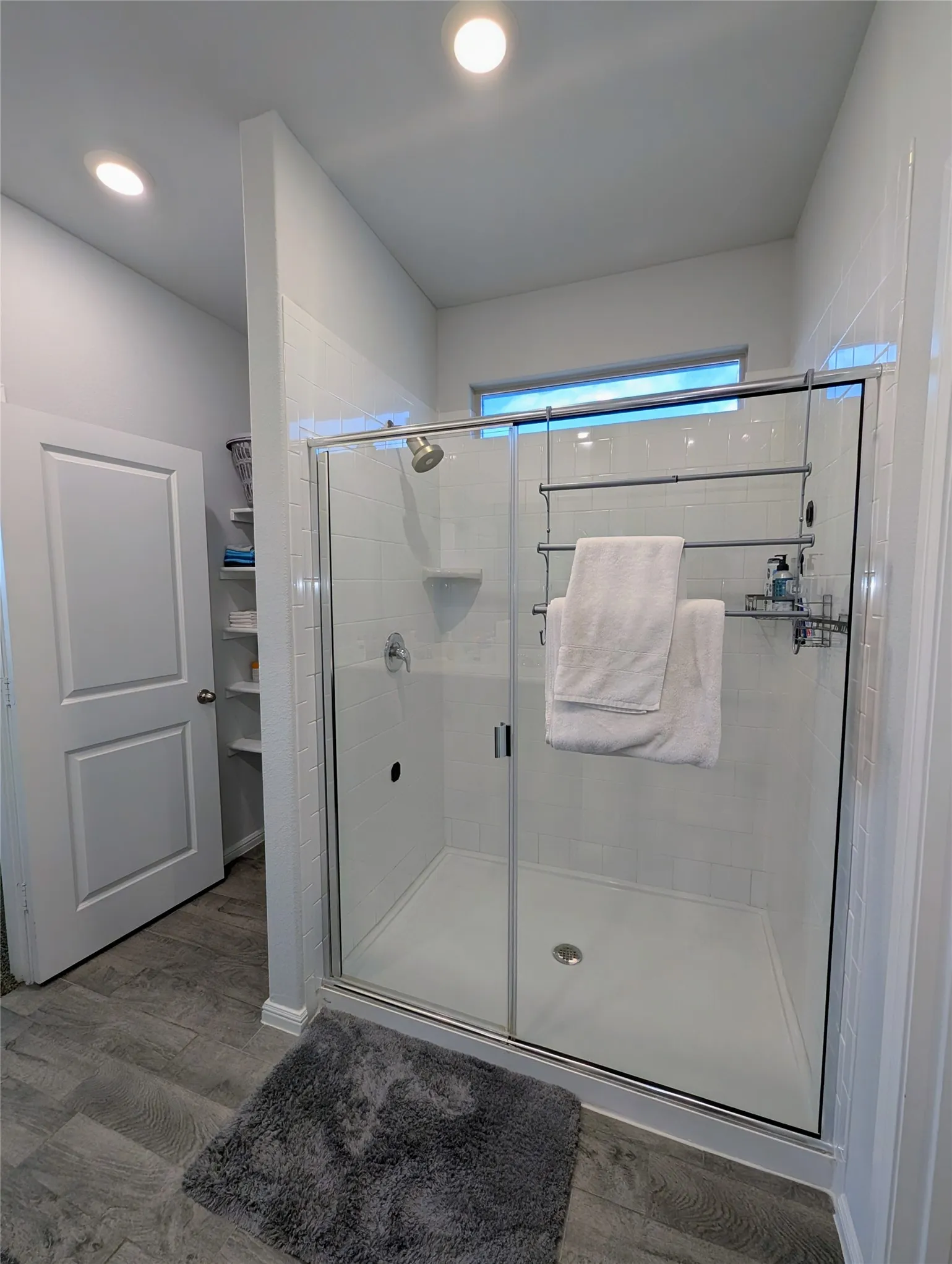 Single Family Residence For Sale in Tarrant County , 9752 New Bern Drive, Fort Worth, Texas 76108, 4 Bedroom, 2 Bathroom, 2 Garage spaces, 1,795 Sqft, built in 2022, mls#21324516, Real Estate Agent in Fort Worth, Homes For Sale in Tarrant county, Homes For Sale in Fort Worth, Realtor in Fort Worth Texas, Real Estate Brokerage Independent Realty Texas, Luminita Cordes Realtor