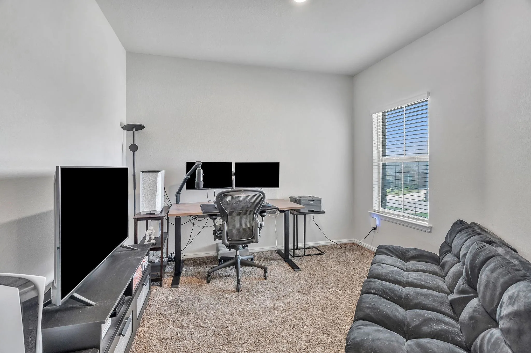 Single Family Residence For Sale in Tarrant County , 9752 New Bern Drive, Fort Worth, Texas 76108, 4 Bedroom, 2 Bathroom, 2 Garage spaces, 1,795 Sqft, built in 2022, mls#21324516, Real Estate Agent in Fort Worth, Homes For Sale in Tarrant county, Homes For Sale in Fort Worth, Realtor in Fort Worth Texas, Real Estate Brokerage Independent Realty Texas, Luminita Cordes Realtor