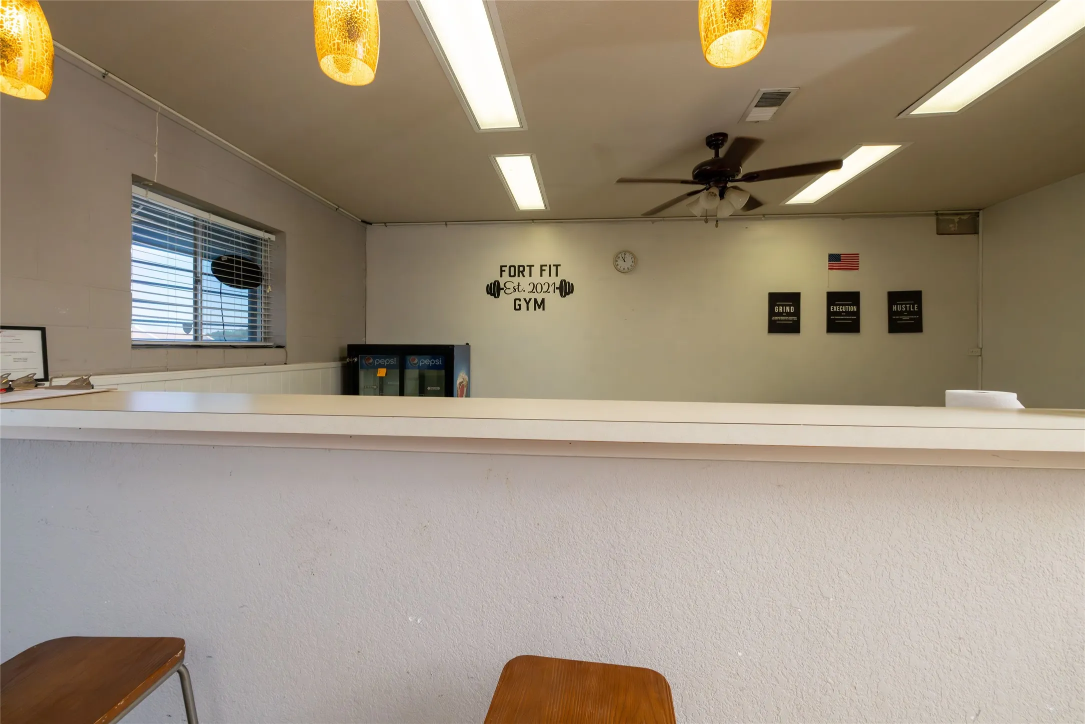 Business For Sale in Tarrant County , 3717 Mccart Avenue, Fort Worth, Texas 76110, 0, 0, Garage spaces, 0 Sqft, built in 1952, mls#21324704, Real Estate Agent in Fort Worth, Homes For Sale in Tarrant county, Homes For Sale in Fort Worth, Realtor in Fort Worth Texas, Real Estate Brokerage Independent Realty Texas, Luminita Cordes Realtor