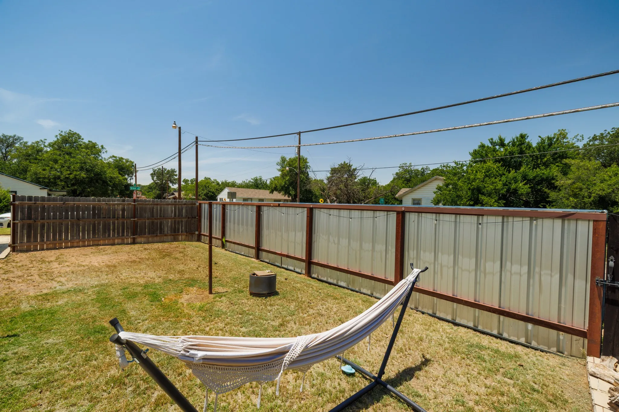 For Sale in Taylor County , 1107 Vine Street, Abilene, Texas 79602, 5 Bedroom, 5 Bathroom, Garage spaces, 0 Sqft, built in 2021, mls#21305189, Real Estate Agent in Abilene, Homes For Sale in Taylor county, Homes For Sale in Abilene, Realtor in Abilene Texas, Real Estate Brokerage Independent Realty Texas, Luminita Cordes Realtor