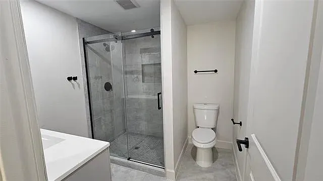 Single Family Residence For Rent in Fannin County , 706 N Main Street, Ector, Texas 75439, 3 Bedrooms, 2 Bathrooms, Garage spaces, 1,033 Sqft, built in 1920, Price $1,650, mls#21312398, Real Estate Agent in Ector, Homes For Rent in Fannin county, Homes For Rent in Ector, Realtor in Ector Texas, Real Estate Brokerage Independent Realty Texas, Luminita Cordes Realtor