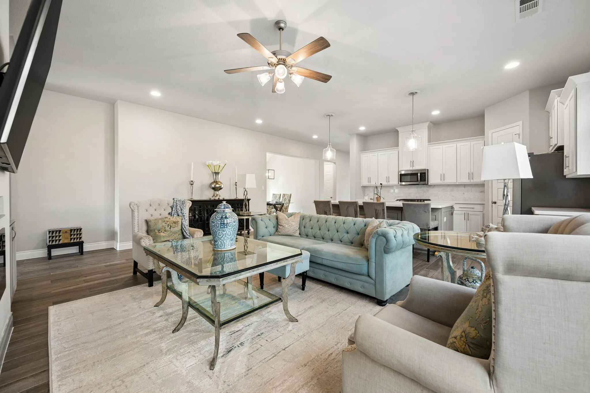 Single Family Residence For Sale in Collin County , 8721 Navidad Falls Drive, Mc Kinney, Texas 75071, 3 Bedrooms, 2 Bathrooms, 2 Garage spaces, 2,071 Sqft, built in 2020, Price $469,000, mls#21322339, Real Estate Agent in Mc Kinney, Homes For Sale in Collin county, Homes For Sale in Mc Kinney, Realtor in Mc Kinney Texas, Real Estate Brokerage Independent Realty Texas, Luminita Cordes Realtor