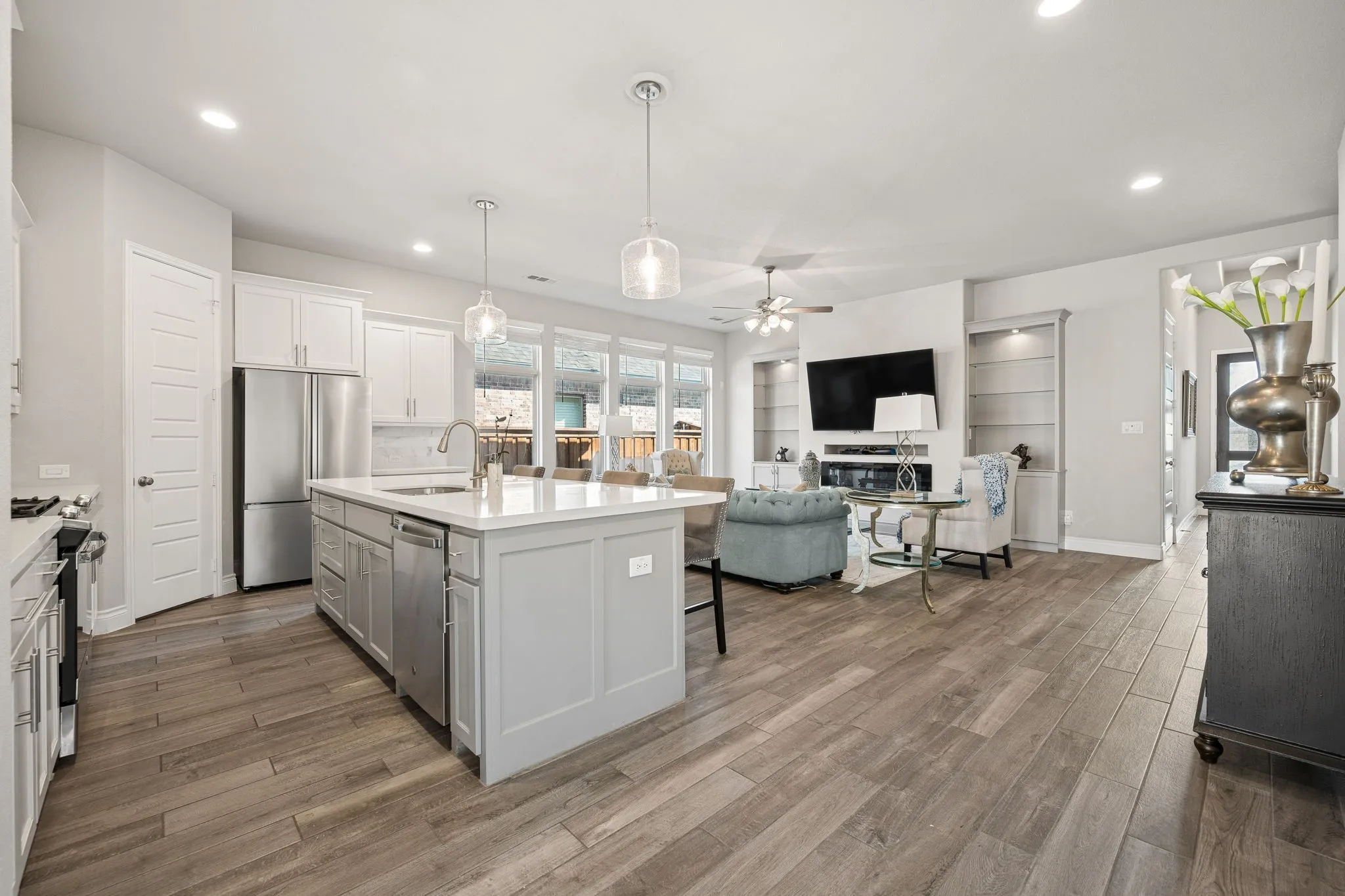 Single Family Residence For Sale in Collin County , 8721 Navidad Falls Drive, Mc Kinney, Texas 75071, 3 Bedrooms, 2 Bathrooms, 2 Garage spaces, 2,071 Sqft, built in 2020, Price $469,000, mls#21322339, Real Estate Agent in Mc Kinney, Homes For Sale in Collin county, Homes For Sale in Mc Kinney, Realtor in Mc Kinney Texas, Real Estate Brokerage Independent Realty Texas, Luminita Cordes Realtor