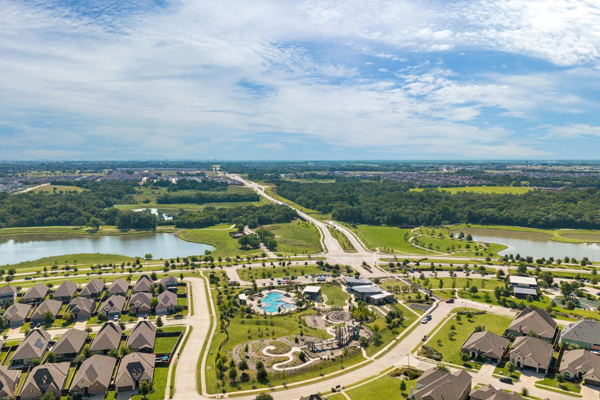 Single Family Residence For Sale in Collin County , 8721 Navidad Falls Drive, Mc Kinney, Texas 75071, 3 Bedrooms, 2 Bathrooms, 2 Garage spaces, 2,071 Sqft, built in 2020, Price $469,000, mls#21322339, Real Estate Agent in Mc Kinney, Homes For Sale in Collin county, Homes For Sale in Mc Kinney, Realtor in Mc Kinney Texas, Real Estate Brokerage Independent Realty Texas, Luminita Cordes Realtor
