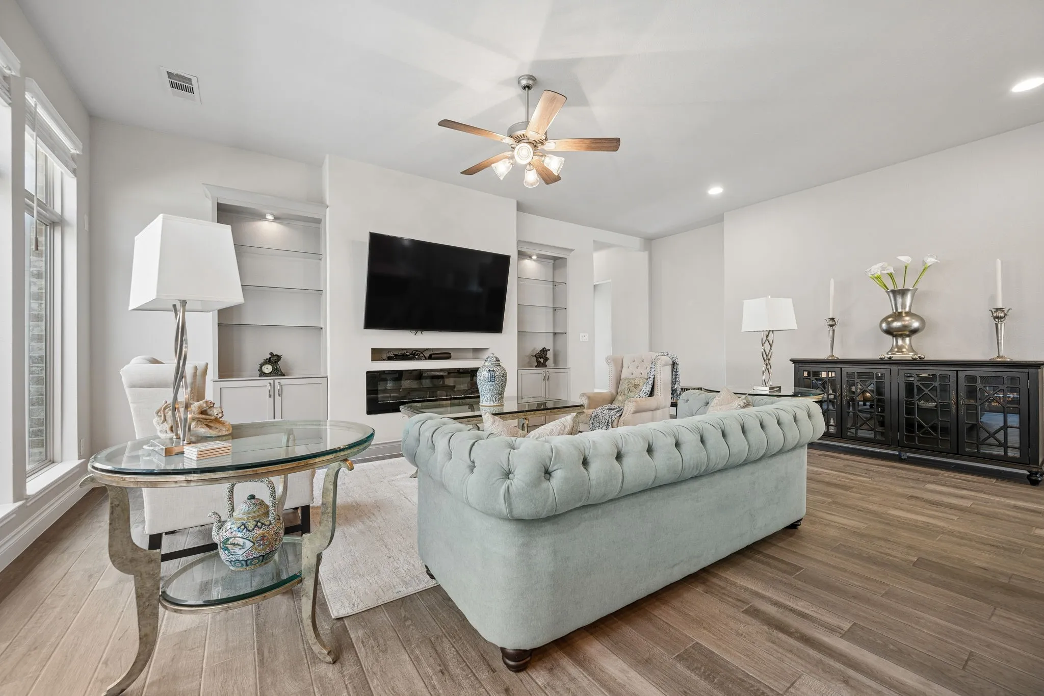 Single Family Residence For Sale in Collin County , 8721 Navidad Falls Drive, Mc Kinney, Texas 75071, 3 Bedrooms, 2 Bathrooms, 2 Garage spaces, 2,071 Sqft, built in 2020, Price $469,000, mls#21322339, Real Estate Agent in Mc Kinney, Homes For Sale in Collin county, Homes For Sale in Mc Kinney, Realtor in Mc Kinney Texas, Real Estate Brokerage Independent Realty Texas, Luminita Cordes Realtor