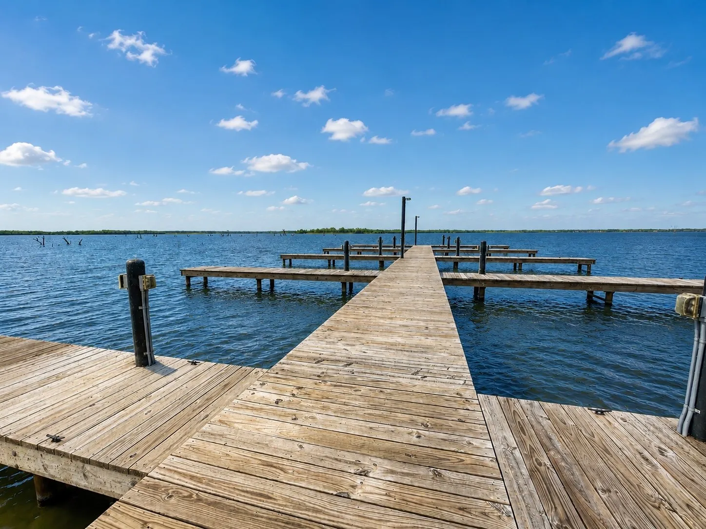 Spend less time trailering and more time on the water with convenient marina access just moments from your future home.