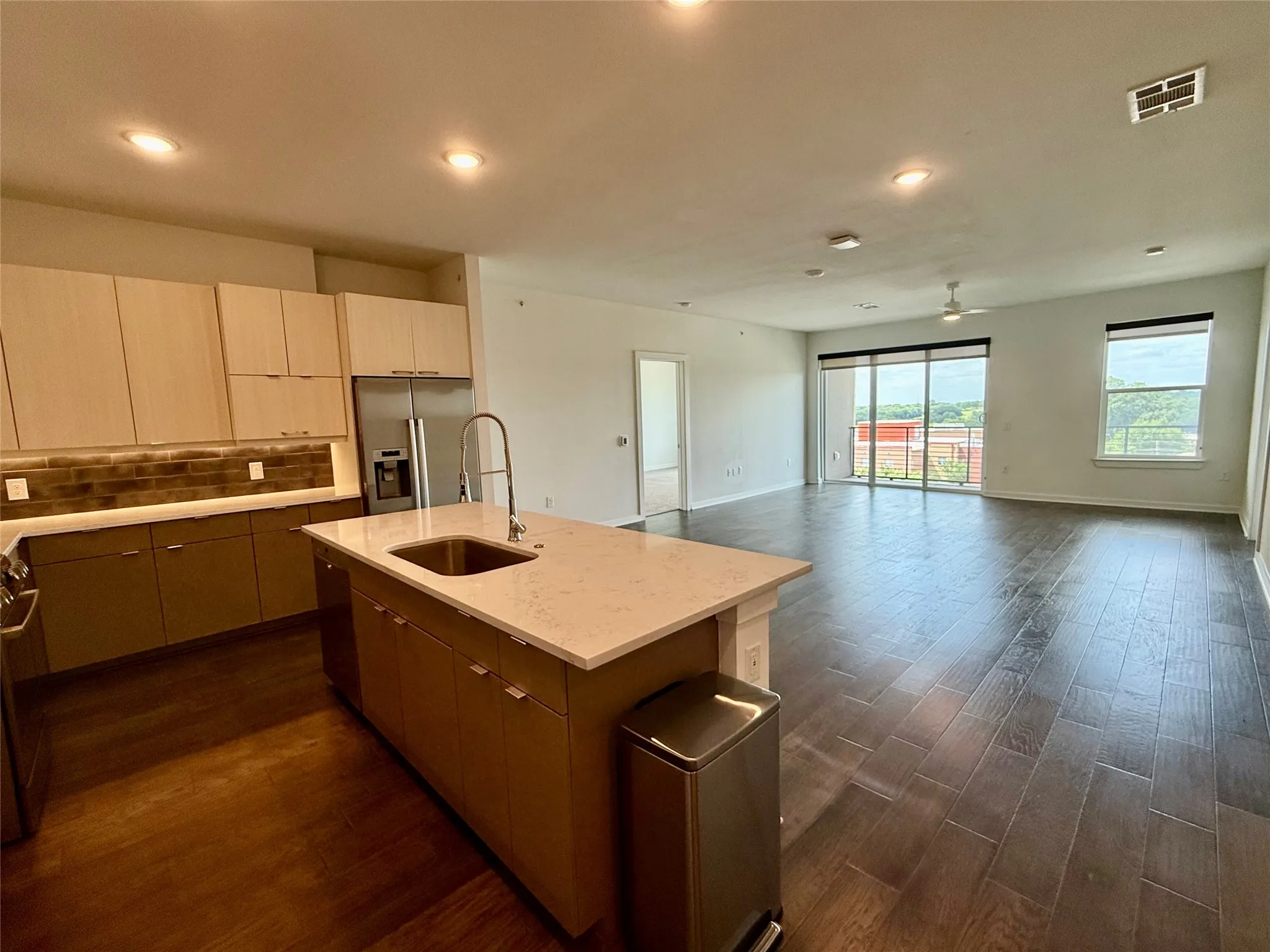Apartment For Rent in Dallas County , 7450 Coronado Avenue 613, Dallas, Texas 75214, 2 Bedrooms, 3 Bathrooms, Garage spaces, 2,213 Sqft, built in 2018, Price $4,364, mls#21324723, Real Estate Agent in Dallas, Homes For Rent in Dallas county, Homes For Rent in Dallas, Realtor in Dallas Texas, Real Estate Brokerage Independent Realty Texas, Luminita Cordes Realtor