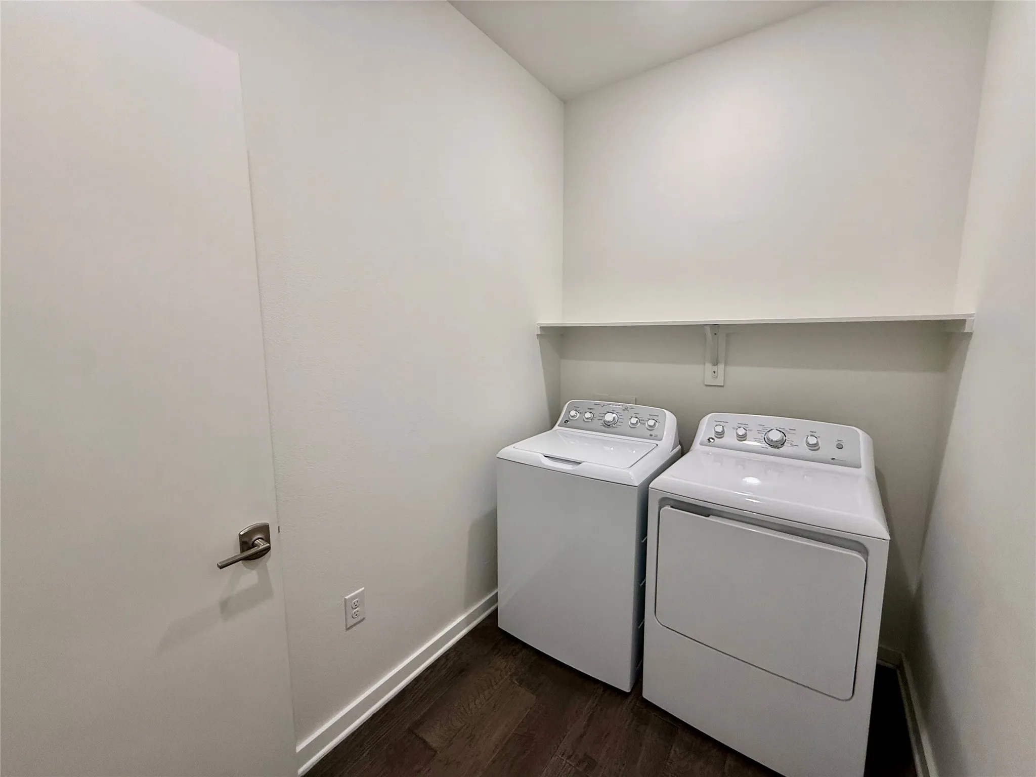 Apartment For Rent in Dallas County , 7450 Coronado Avenue 613, Dallas, Texas 75214, 2 Bedrooms, 3 Bathrooms, Garage spaces, 2,213 Sqft, built in 2018, Price $4,364, mls#21324723, Real Estate Agent in Dallas, Homes For Rent in Dallas county, Homes For Rent in Dallas, Realtor in Dallas Texas, Real Estate Brokerage Independent Realty Texas, Luminita Cordes Realtor