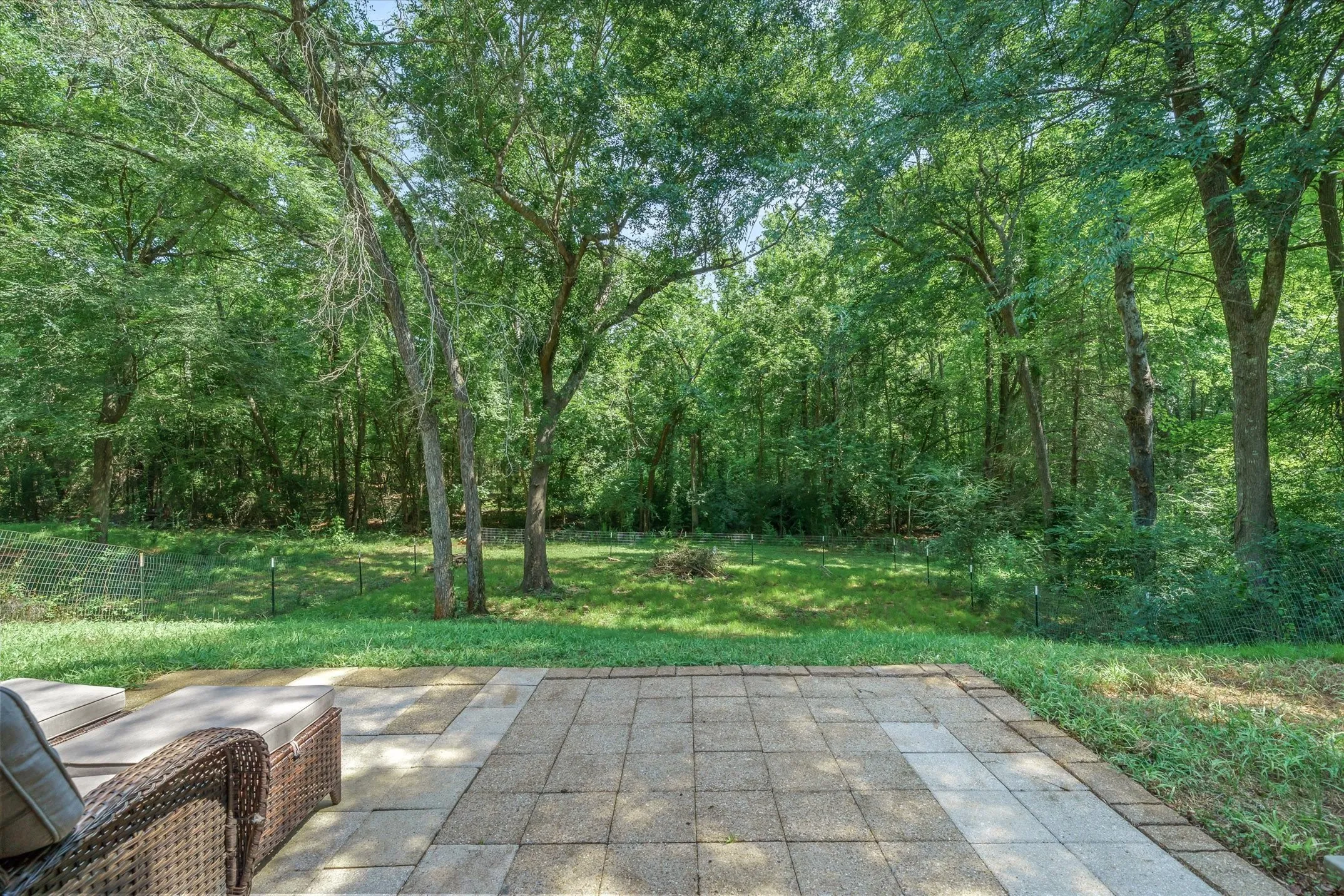 Single Family Residence For Sale in Smith County , 9165 Stonecreek, Tyler, Texas 75703, 3 Bedroom, 2 Bathroom, 2 Garage spaces, 1,376 Sqft, built in 2007, mls#21324729, Real Estate Agent in Tyler, Homes For Sale in Smith county, Homes For Sale in Tyler, Realtor in Tyler Texas, Real Estate Brokerage Independent Realty Texas, Luminita Cordes Realtor