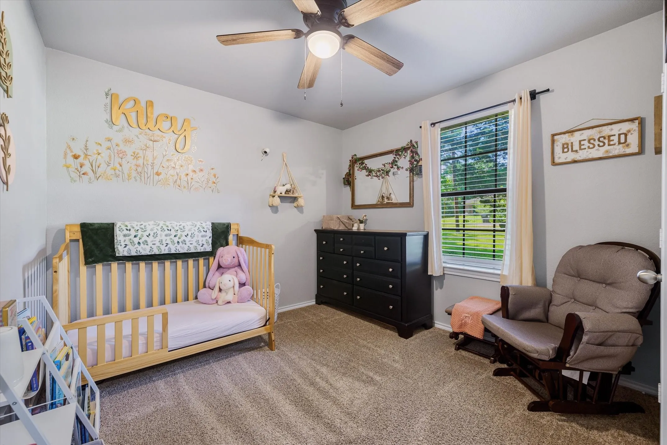 Single Family Residence For Sale in Smith County , 9165 Stonecreek, Tyler, Texas 75703, 3 Bedroom, 2 Bathroom, 2 Garage spaces, 1,376 Sqft, built in 2007, mls#21324729, Real Estate Agent in Tyler, Homes For Sale in Smith county, Homes For Sale in Tyler, Realtor in Tyler Texas, Real Estate Brokerage Independent Realty Texas, Luminita Cordes Realtor