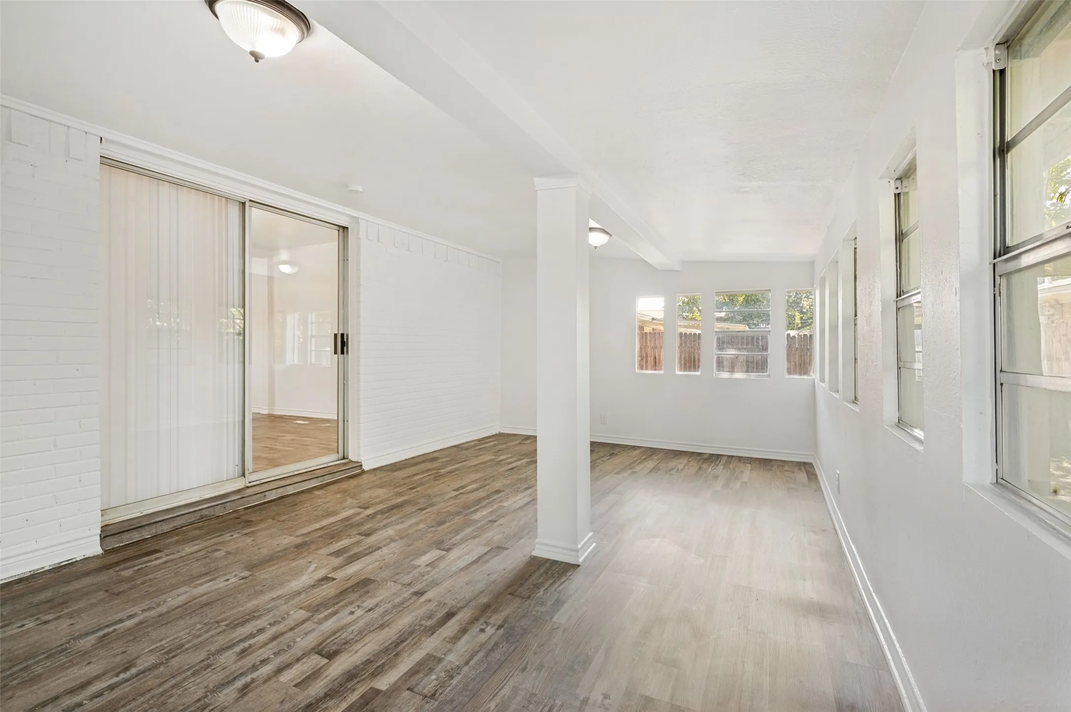 Single Family Residence For Sale in Dallas County , 706 Goodyear Street, Irving, Texas 75062, 3 Bedrooms, 2 Bathrooms, 2 Garage spaces, 1,588 Sqft, built in 1961, Price $324,900, mls#21324736, Real Estate Agent in Irving, Homes For Sale in Dallas county, Homes For Sale in Irving, Realtor in Irving Texas, Real Estate Brokerage Independent Realty Texas, Luminita Cordes Realtor