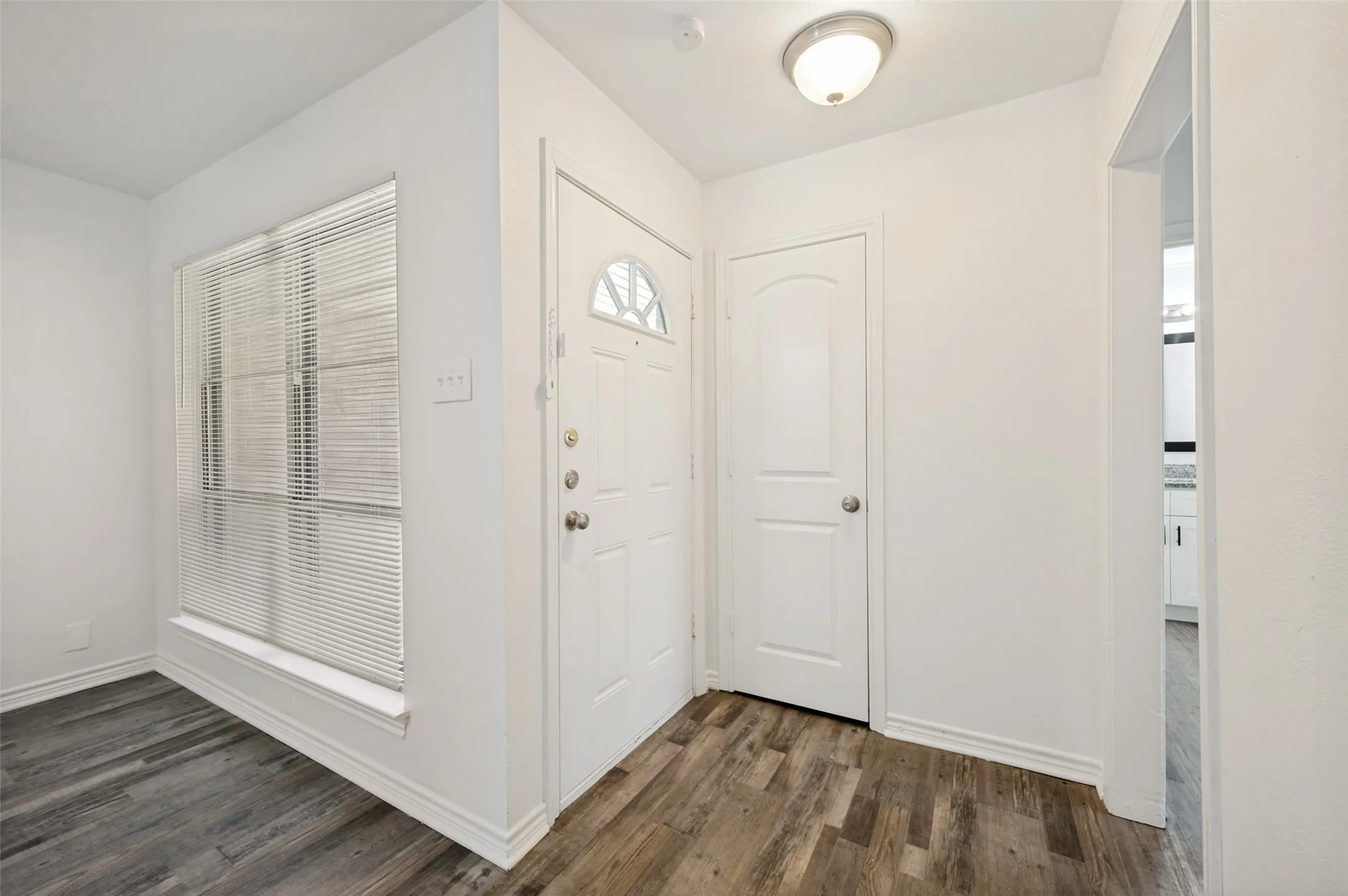 Single Family Residence For Sale in Dallas County , 706 Goodyear Street, Irving, Texas 75062, 3 Bedrooms, 2 Bathrooms, 2 Garage spaces, 1,588 Sqft, built in 1961, Price $324,900, mls#21324736, Real Estate Agent in Irving, Homes For Sale in Dallas county, Homes For Sale in Irving, Realtor in Irving Texas, Real Estate Brokerage Independent Realty Texas, Luminita Cordes Realtor