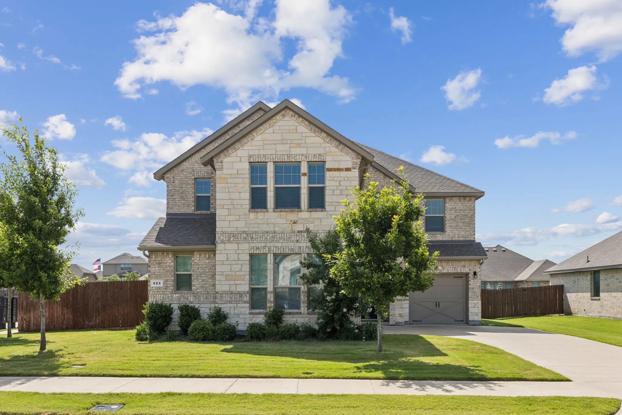 Single Family Residence For Sale in Ellis County , 622 Summer Grove Drive, Midlothian, Texas 76065, 5 Bedroom, 4 Bathroom, 3 Garage spaces, 3,164 Sqft, built in 2021, mls#21322130, Real Estate Agent in Midlothian, Homes For Sale in Ellis county, Homes For Sale in Midlothian, Realtor in Midlothian Texas, Real Estate Brokerage Independent Realty Texas, Luminita Cordes Realtor