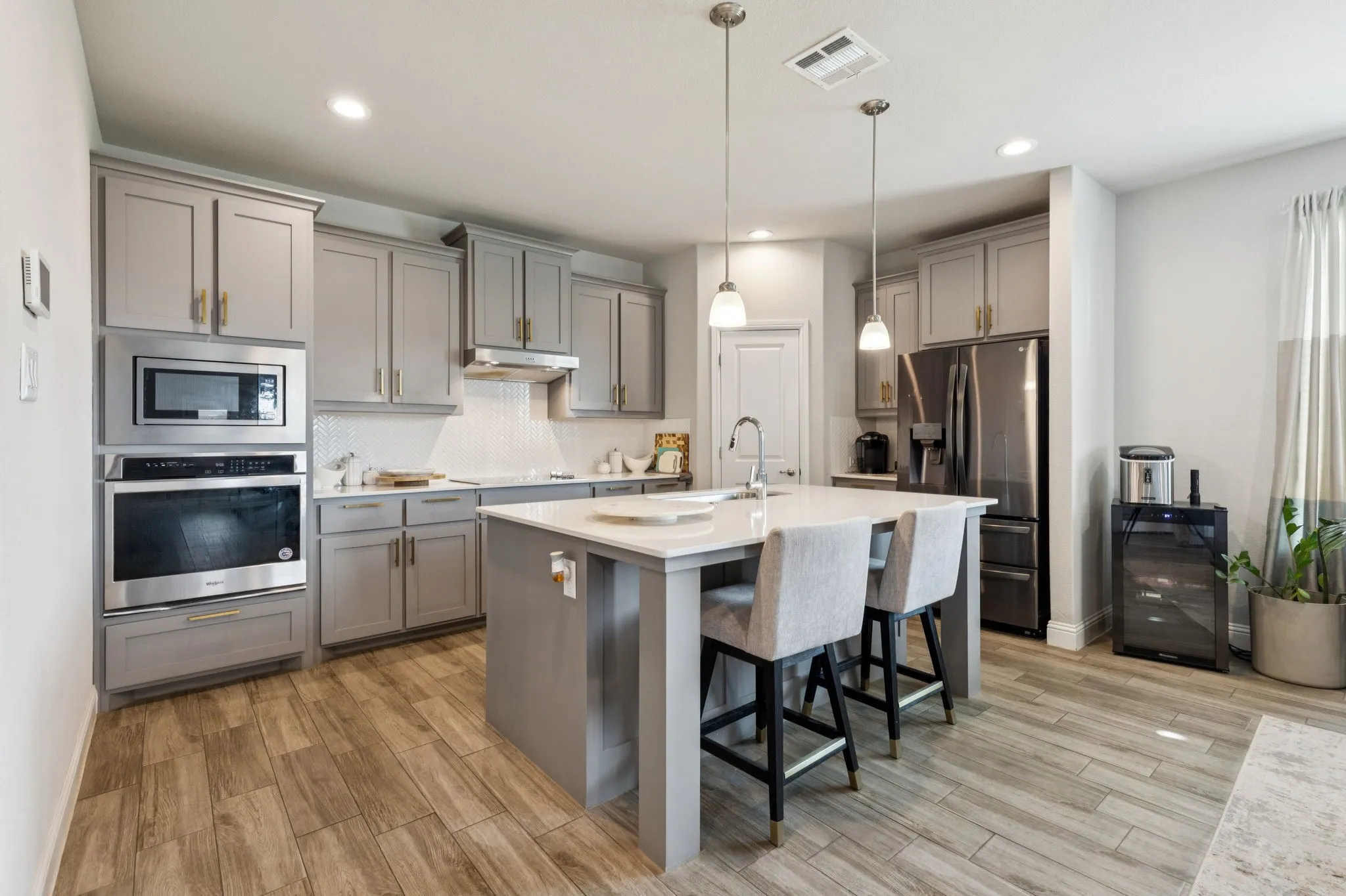 Island Kitchen