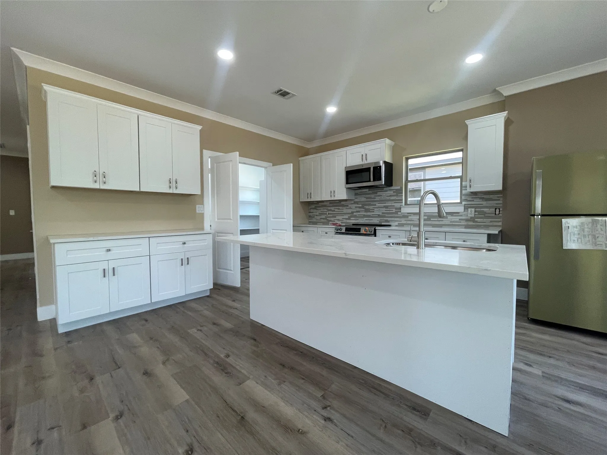 Single Family Residence For Sale in Hood County , 4313 Mountain Hollow Drive, Granbury, Texas 76048, 3 Bedroom, 2 Bathroom, Garage spaces, 1,600 Sqft, built in 2026, mls#21324666, Real Estate Agent in Granbury, Homes For Sale in Hood county, Homes For Sale in Granbury, Realtor in Granbury Texas, Real Estate Brokerage Independent Realty Texas, Luminita Cordes Realtor