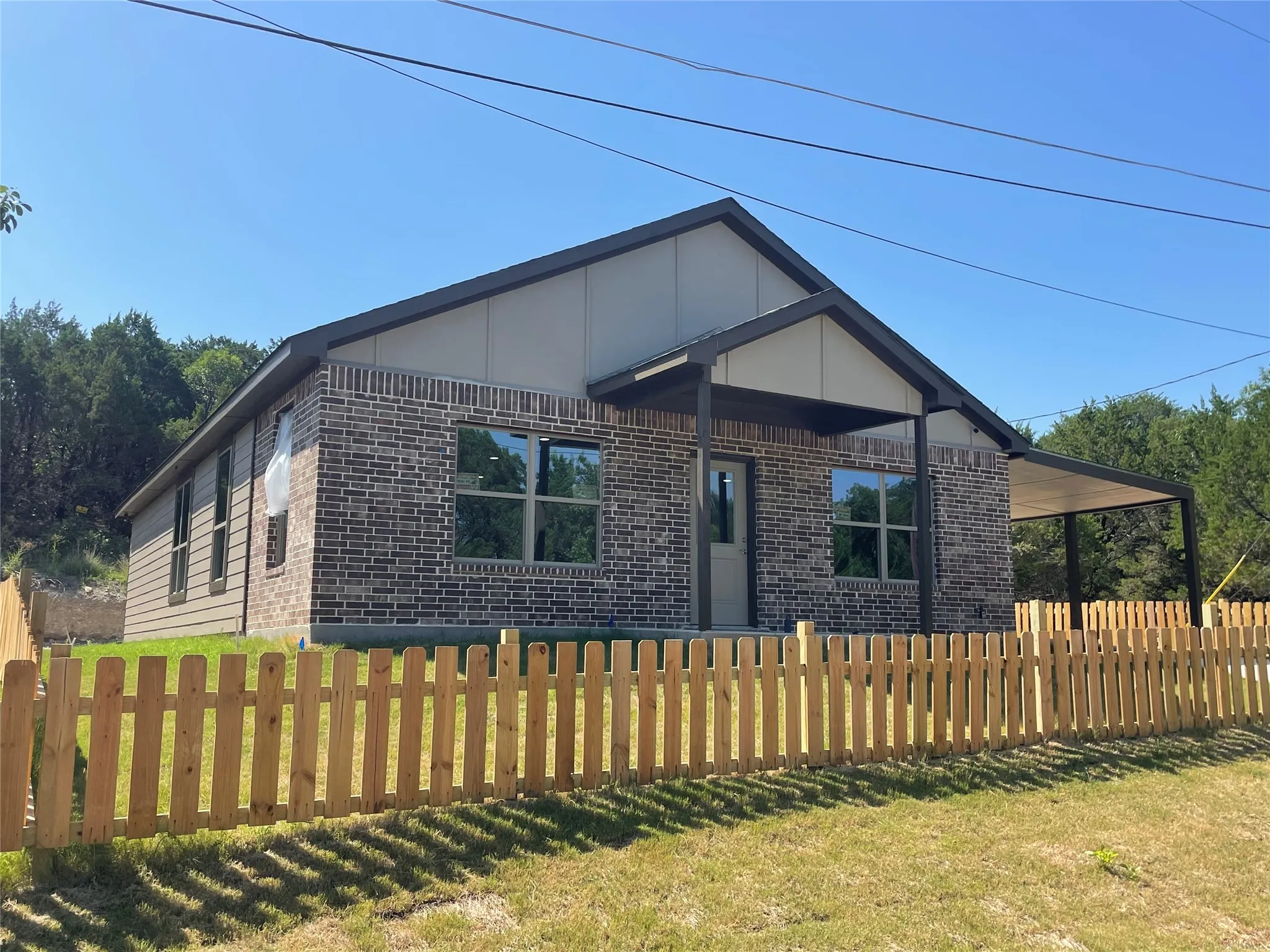 Single Family Residence For Sale in Hood County , 4311 Mountain Hollow Drive, Granbury, Texas 76048, 3 Bedroom, 2 Bathroom, Garage spaces, 1,600 Sqft, built in 2026, mls#21324691, Real Estate Agent in Granbury, Homes For Sale in Hood county, Homes For Sale in Granbury, Realtor in Granbury Texas, Real Estate Brokerage Independent Realty Texas, Luminita Cordes Realtor