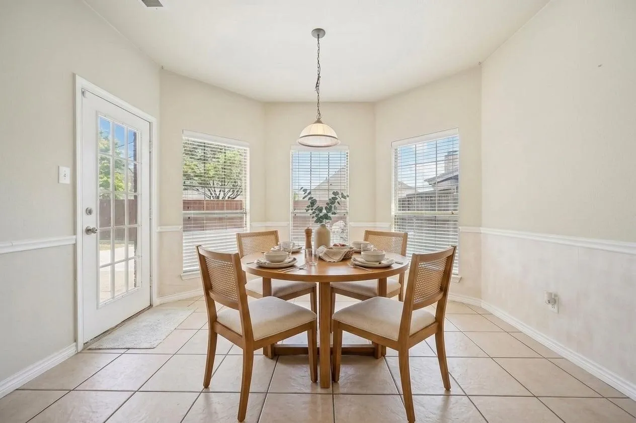 Single Family Residence For Sale in Collin County , 381 Fairlanding Avenue, Fairview, Texas 75069, 5 Bedroom, 4 Bathroom, 2 Garage spaces, 3,665 Sqft, built in 2005, mls#21324505, Real Estate Agent in Fairview, Homes For Sale in Collin county, Homes For Sale in Fairview, Realtor in Fairview Texas, Real Estate Brokerage Independent Realty Texas, Luminita Cordes Realtor