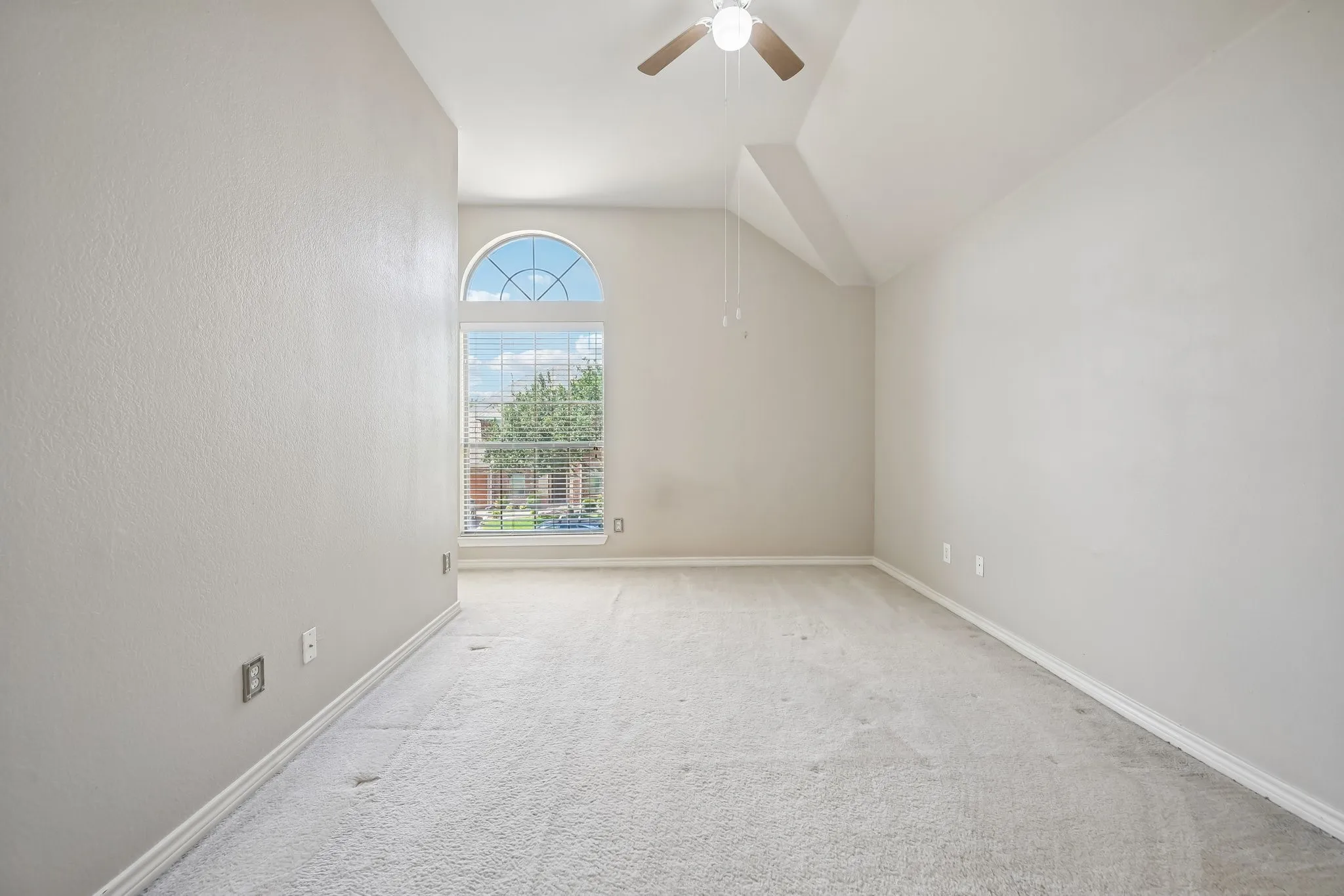 Single Family Residence For Sale in Collin County , 381 Fairlanding Avenue, Fairview, Texas 75069, 5 Bedroom, 4 Bathroom, 2 Garage spaces, 3,665 Sqft, built in 2005, mls#21324505, Real Estate Agent in Fairview, Homes For Sale in Collin county, Homes For Sale in Fairview, Realtor in Fairview Texas, Real Estate Brokerage Independent Realty Texas, Luminita Cordes Realtor
