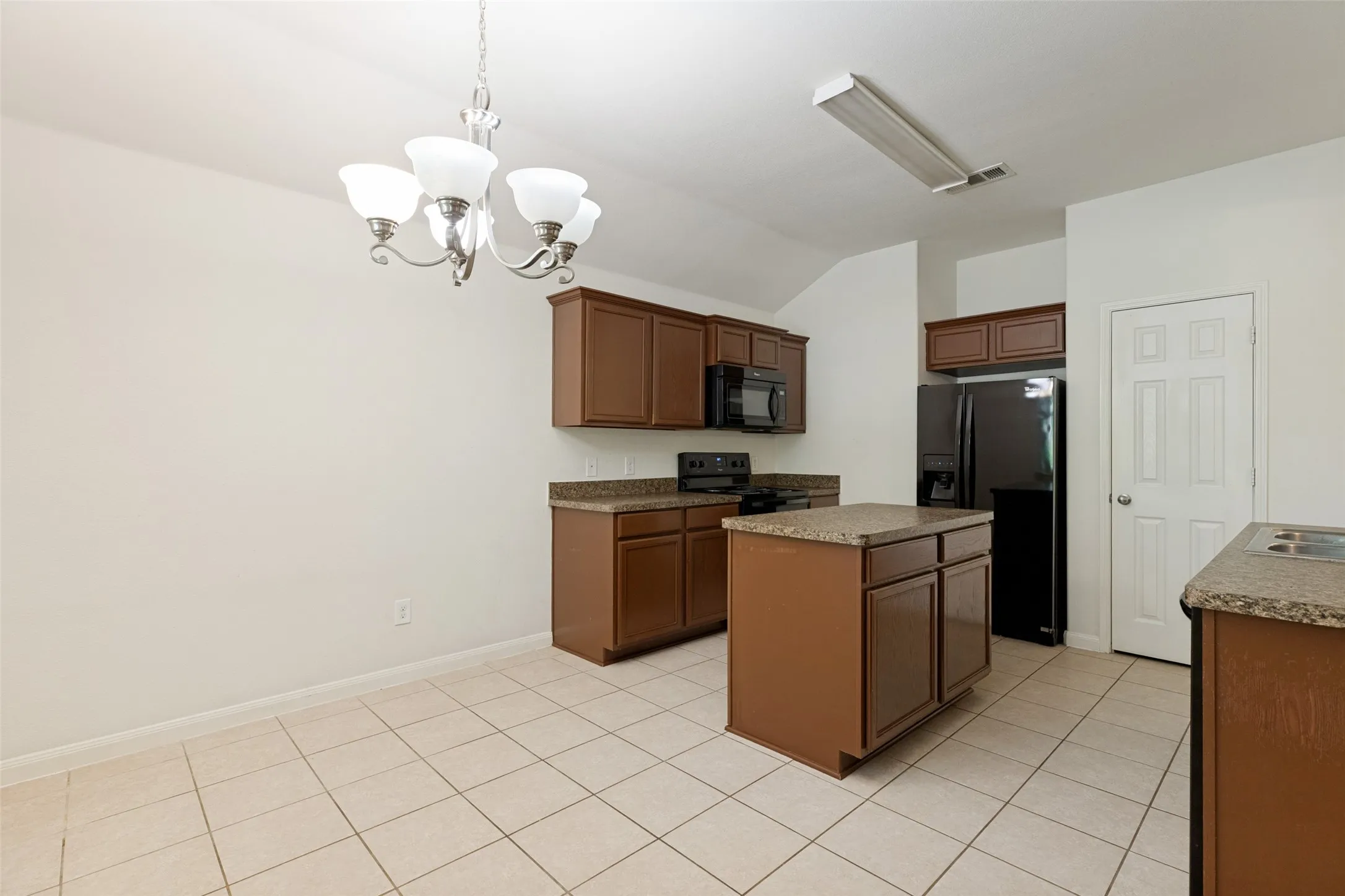 Single Family Residence For Rent in Collin County , 1800 Black Willow Trail, Anna, Texas 75409, 3 Bedroom, 2 Bathroom, 2 Garage spaces, 1,467 Sqft, built in 2012, mls#21324678, Real Estate Agent in Anna, Homes For Rent in Collin county, Homes For Rent in Anna, Realtor in Anna Texas, Real Estate Brokerage Independent Realty Texas, Luminita Cordes Realtor