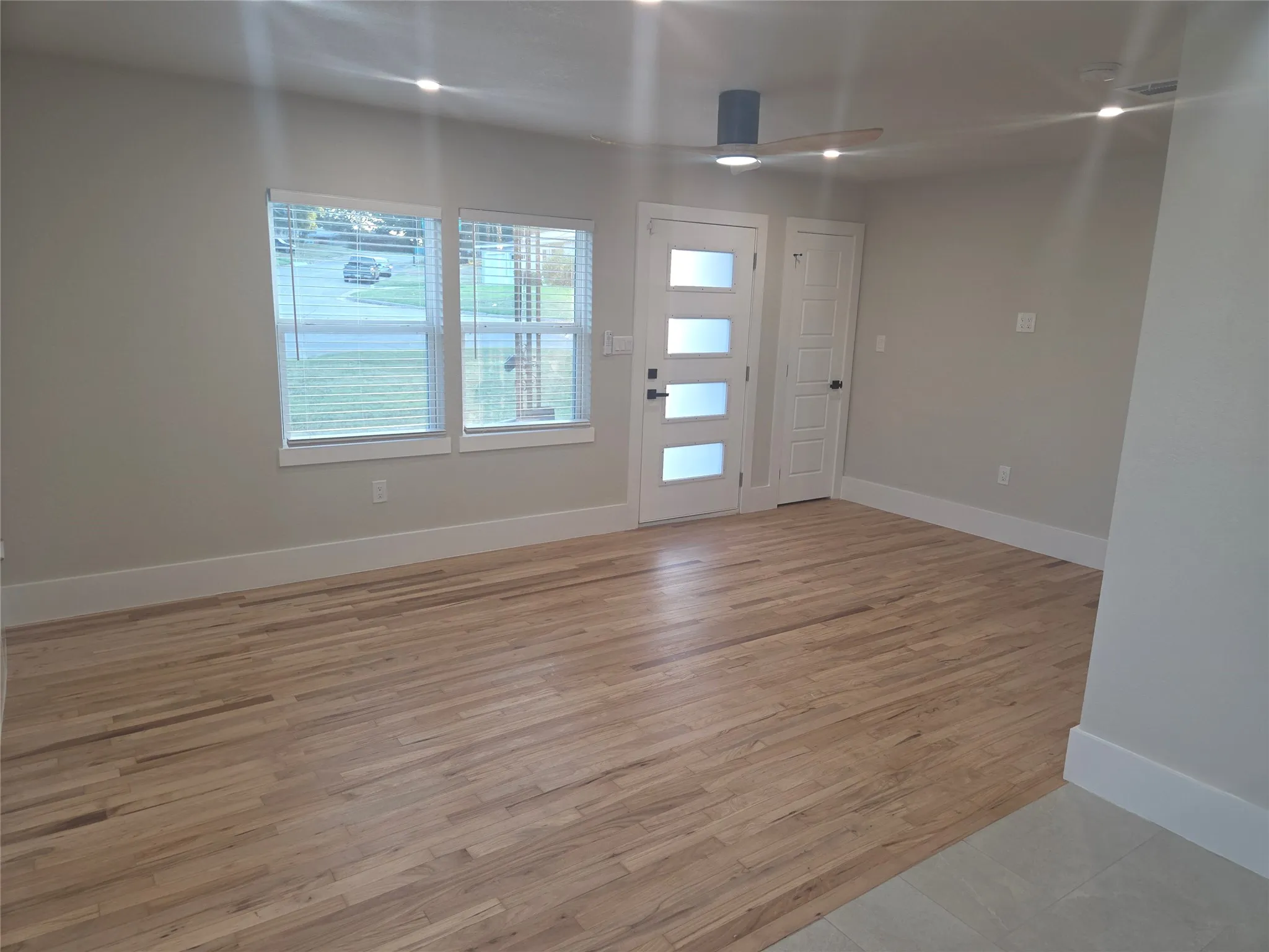 Single Family Residence For Rent in Tarrant County , 2329 Cass Street, Fort Worth, Texas 76112, 3 Bedroom, 1 Bathroom, 2 Garage spaces, 870 Sqft, built in 1955, mls#21322760, Real Estate Agent in Fort Worth, Homes For Rent in Tarrant county, Homes For Rent in Fort Worth, Realtor in Fort Worth Texas, Real Estate Brokerage Independent Realty Texas, Luminita Cordes Realtor