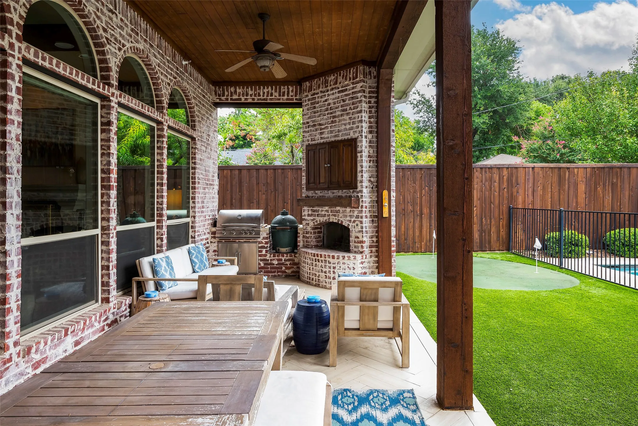 Single Family Residence For Sale in Dallas County , 3309 Northwest Parkway, University Park, Texas 75225, 5 Bedroom, 5 Bathroom, 2 Garage spaces, 5,008 Sqft, built in 2012, mls#21324612, Real Estate Agent in University Park, Homes For Sale in Dallas county, Homes For Sale in University Park, Realtor in University Park Texas, Real Estate Brokerage Independent Realty Texas, Luminita Cordes Realtor