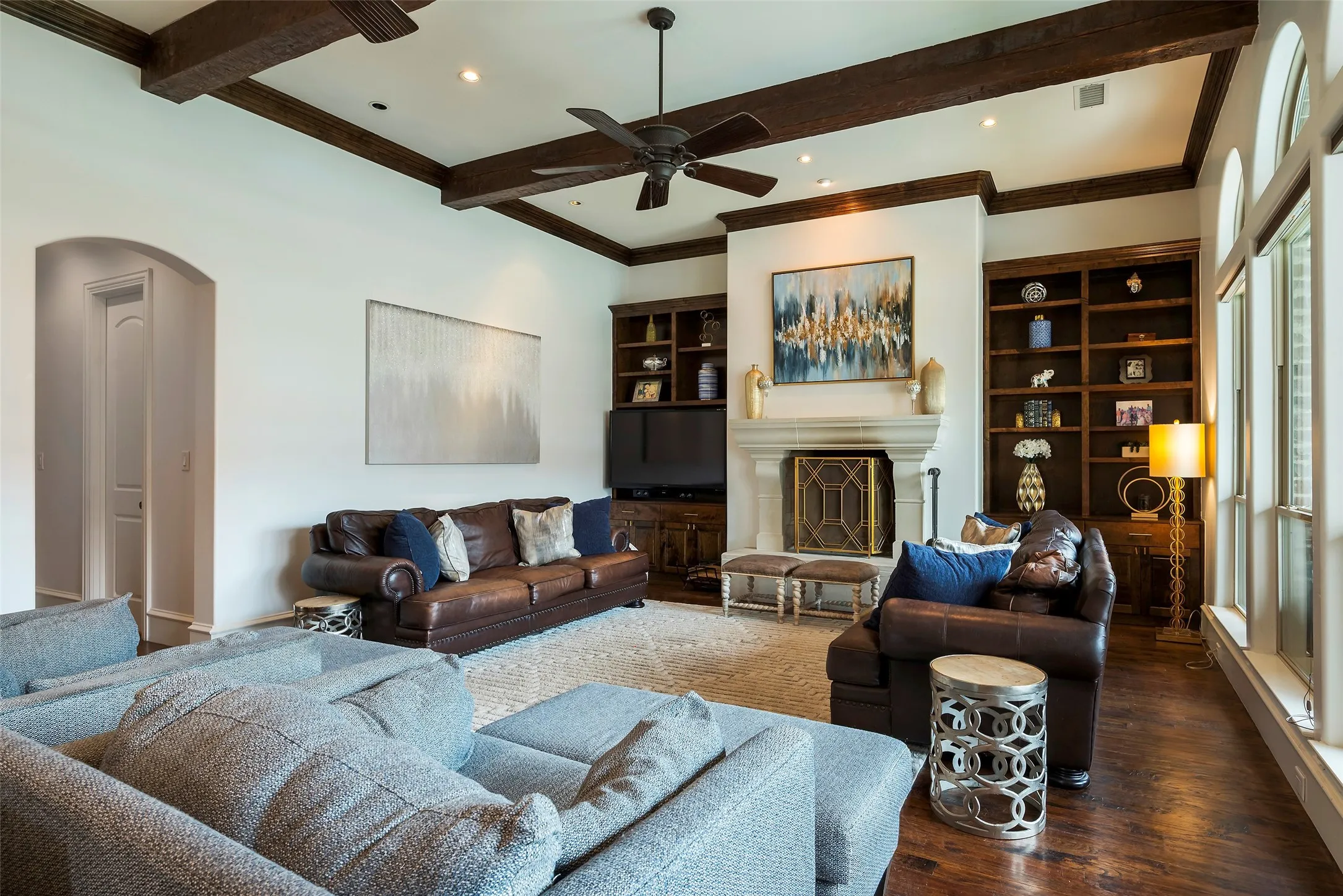 Single Family Residence For Sale in Dallas County , 3309 Northwest Parkway, University Park, Texas 75225, 5 Bedroom, 5 Bathroom, 2 Garage spaces, 5,008 Sqft, built in 2012, mls#21324612, Real Estate Agent in University Park, Homes For Sale in Dallas county, Homes For Sale in University Park, Realtor in University Park Texas, Real Estate Brokerage Independent Realty Texas, Luminita Cordes Realtor