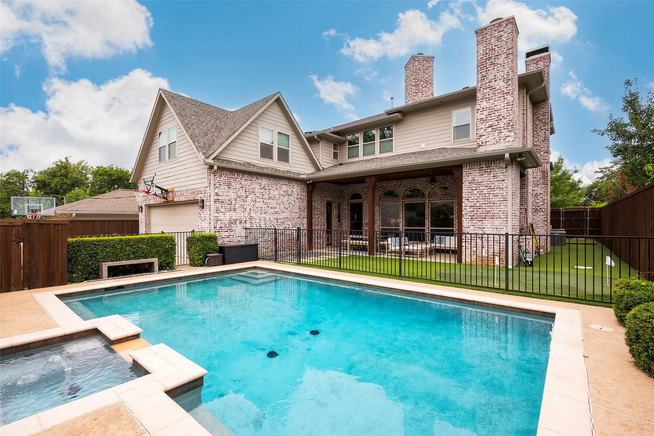Single Family Residence For Sale in Dallas County , 3309 Northwest Parkway, University Park, Texas 75225, 5 Bedroom, 5 Bathroom, 2 Garage spaces, 5,008 Sqft, built in 2012, mls#21324612, Real Estate Agent in University Park, Homes For Sale in Dallas county, Homes For Sale in University Park, Realtor in University Park Texas, Real Estate Brokerage Independent Realty Texas, Luminita Cordes Realtor