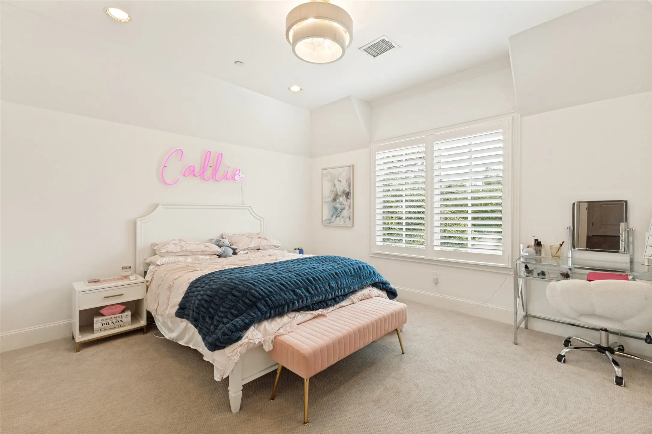 Single Family Residence For Sale in Dallas County , 3309 Northwest Parkway, University Park, Texas 75225, 5 Bedroom, 5 Bathroom, 2 Garage spaces, 5,008 Sqft, built in 2012, mls#21324612, Real Estate Agent in University Park, Homes For Sale in Dallas county, Homes For Sale in University Park, Realtor in University Park Texas, Real Estate Brokerage Independent Realty Texas, Luminita Cordes Realtor