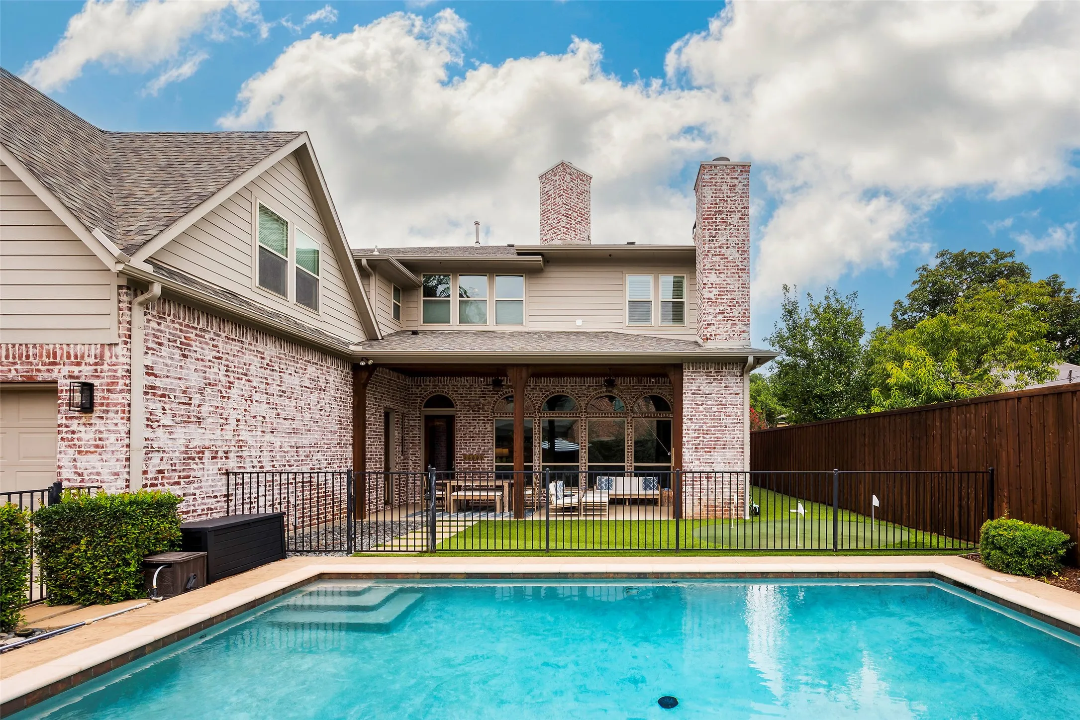 Single Family Residence For Sale in Dallas County , 3309 Northwest Parkway, University Park, Texas 75225, 5 Bedroom, 5 Bathroom, 2 Garage spaces, 5,008 Sqft, built in 2012, mls#21324612, Real Estate Agent in University Park, Homes For Sale in Dallas county, Homes For Sale in University Park, Realtor in University Park Texas, Real Estate Brokerage Independent Realty Texas, Luminita Cordes Realtor