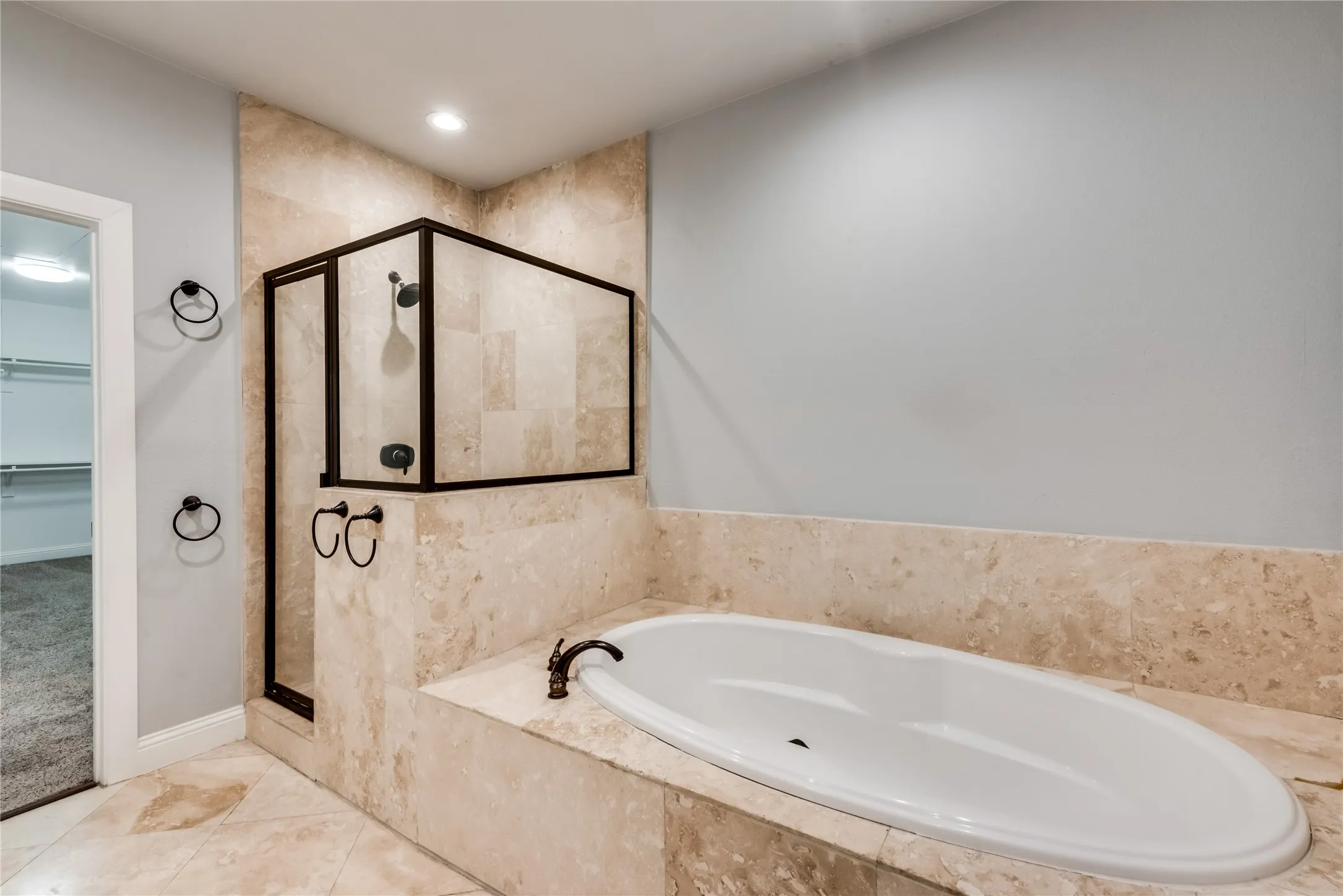Townhouse For Rent in Dallas County , 3619 Edgar Place, Dallas, Texas 75204, 2 Bedroom, 3 Bathroom, 2 Garage spaces, 2,116 Sqft, built in 2005, mls#21324766, Real Estate Agent in Dallas, Homes For Rent in Dallas county, Homes For Rent in Dallas, Realtor in Dallas Texas, Real Estate Brokerage Independent Realty Texas, Luminita Cordes Realtor