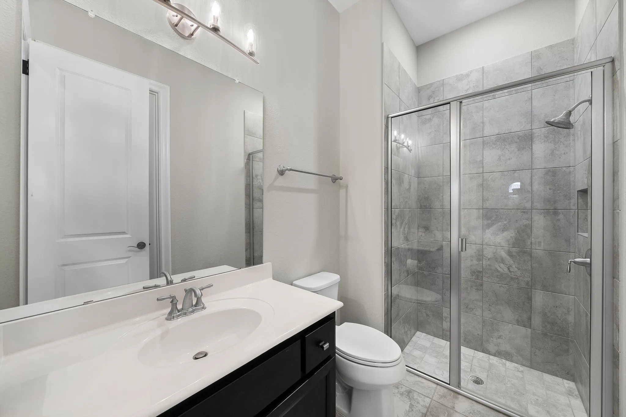 Single Family Residence For Sale in Denton County , 762 Spurlock Street, Frisco, Texas 75036, 4 Bedroom, 4 Bathroom, 5 Garage spaces, 4,267 Sqft, built in 2019, mls#21316479, Real Estate Agent in Frisco, Homes For Sale in Denton county, Homes For Sale in Frisco, Realtor in Frisco Texas, Real Estate Brokerage Independent Realty Texas, Luminita Cordes Realtor
