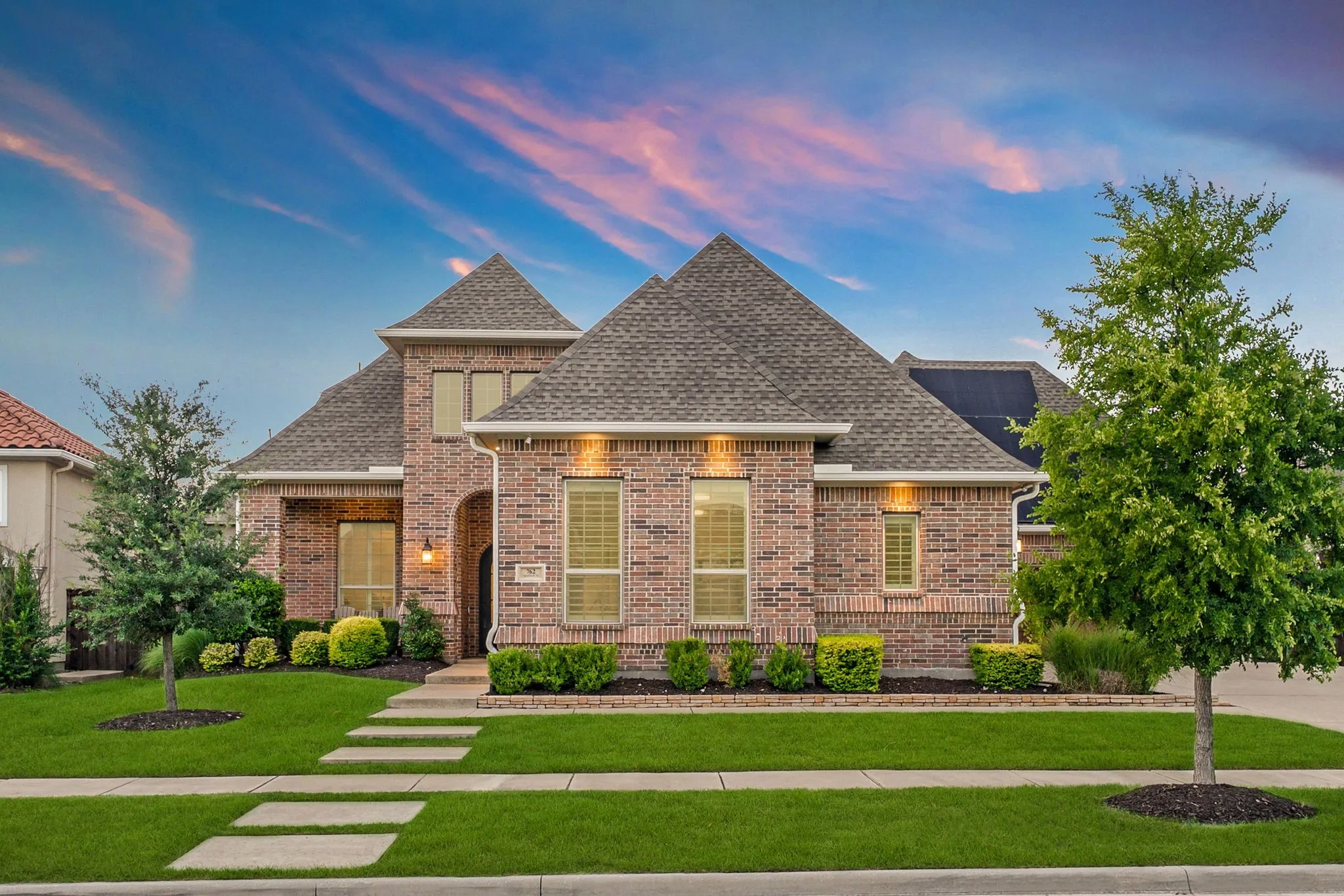 Single Family Residence For Sale in Denton County , 762 Spurlock Street, Frisco, Texas 75036, 4 Bedroom, 4 Bathroom, 5 Garage spaces, 4,267 Sqft, built in 2019, mls#21316479, Real Estate Agent in Frisco, Homes For Sale in Denton county, Homes For Sale in Frisco, Realtor in Frisco Texas, Real Estate Brokerage Independent Realty Texas, Luminita Cordes Realtor