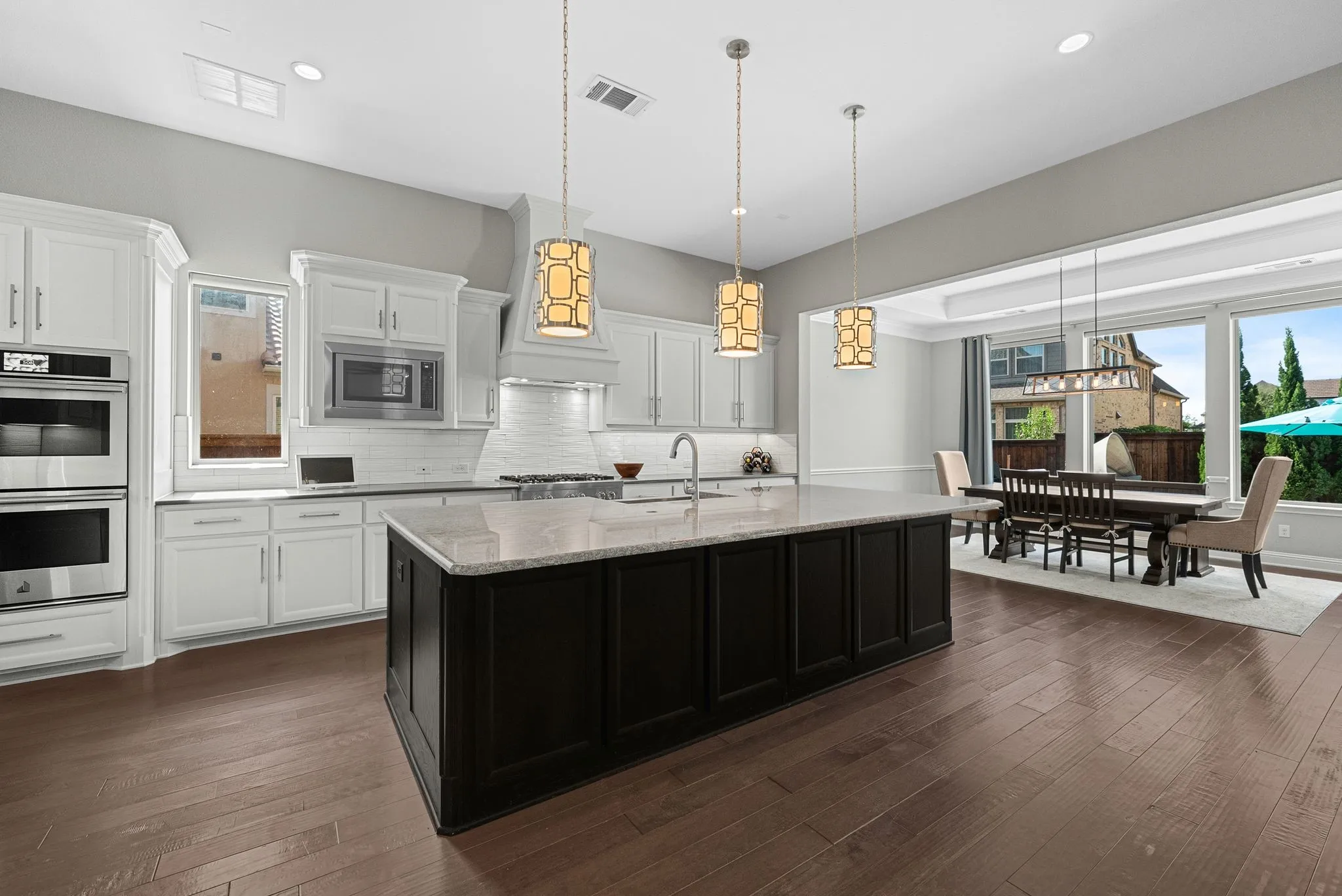 Single Family Residence For Sale in Denton County , 762 Spurlock Street, Frisco, Texas 75036, 4 Bedroom, 4 Bathroom, 5 Garage spaces, 4,267 Sqft, built in 2019, mls#21316479, Real Estate Agent in Frisco, Homes For Sale in Denton county, Homes For Sale in Frisco, Realtor in Frisco Texas, Real Estate Brokerage Independent Realty Texas, Luminita Cordes Realtor