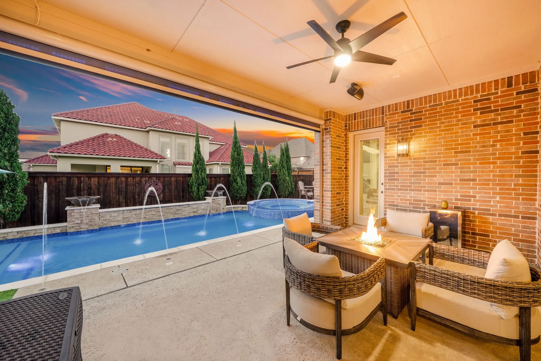 Single Family Residence For Sale in Denton County , 762 Spurlock Street, Frisco, Texas 75036, 4 Bedroom, 4 Bathroom, 5 Garage spaces, 4,267 Sqft, built in 2019, mls#21316479, Real Estate Agent in Frisco, Homes For Sale in Denton county, Homes For Sale in Frisco, Realtor in Frisco Texas, Real Estate Brokerage Independent Realty Texas, Luminita Cordes Realtor