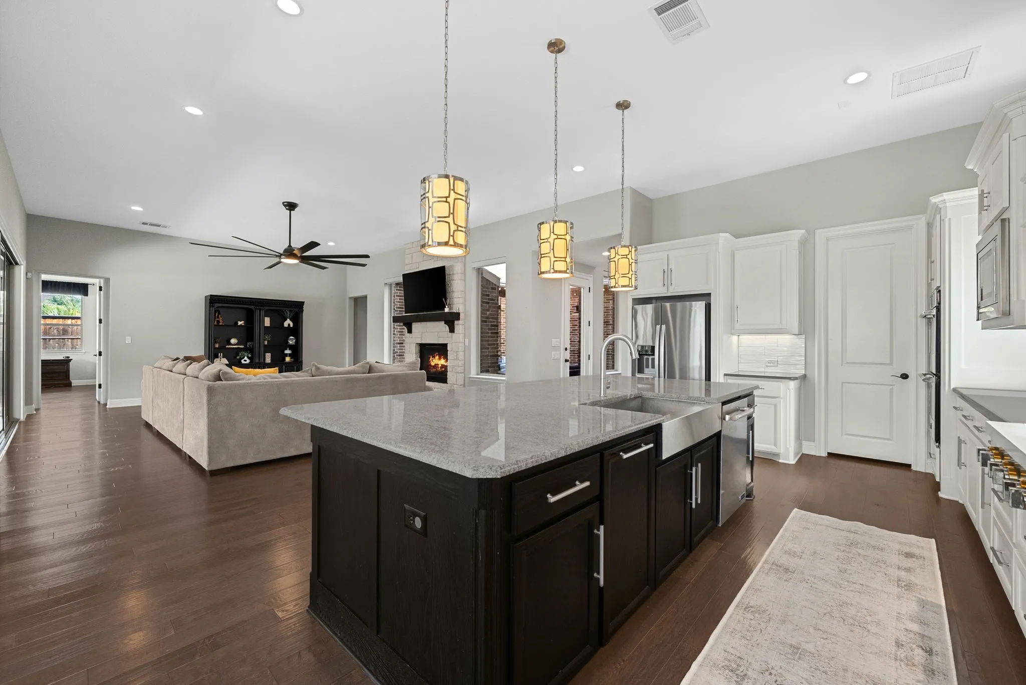 Single Family Residence For Sale in Denton County , 762 Spurlock Street, Frisco, Texas 75036, 4 Bedroom, 4 Bathroom, 5 Garage spaces, 4,267 Sqft, built in 2019, mls#21316479, Real Estate Agent in Frisco, Homes For Sale in Denton county, Homes For Sale in Frisco, Realtor in Frisco Texas, Real Estate Brokerage Independent Realty Texas, Luminita Cordes Realtor