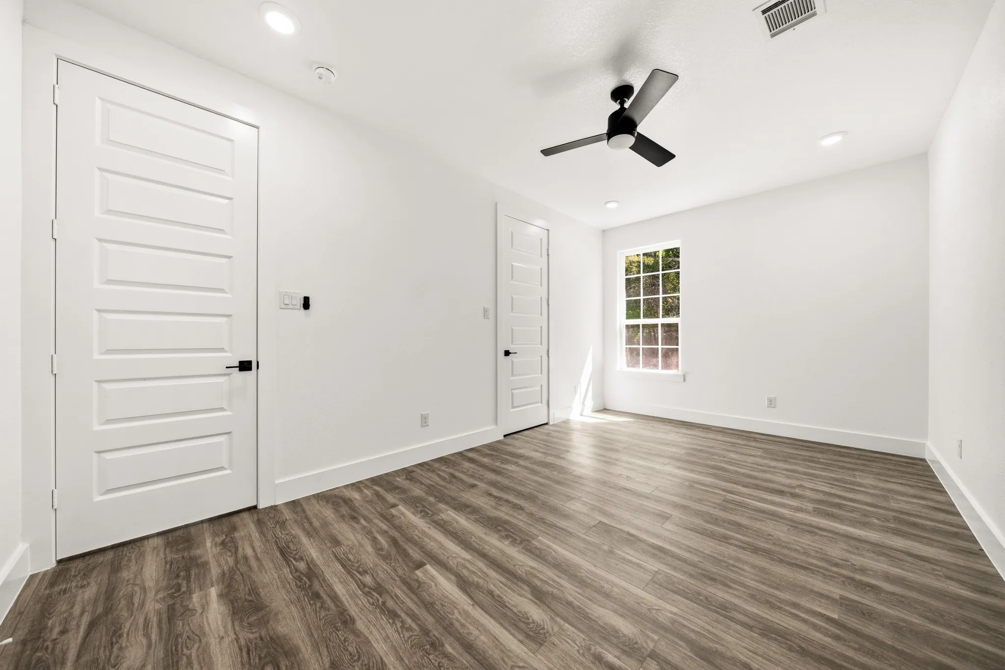 Single Family Residence For Sale in Hill County , 24113 Stonewood Drive, Whitney, Texas 76692, 4 Bedroom, 2 Bathroom, 2 Garage spaces, 2,600 Sqft, built in 2026, mls#21324479, Real Estate Agent in Whitney, Homes For Sale in Hill county, Homes For Sale in Whitney, Realtor in Whitney Texas, Real Estate Brokerage Independent Realty Texas, Luminita Cordes Realtor