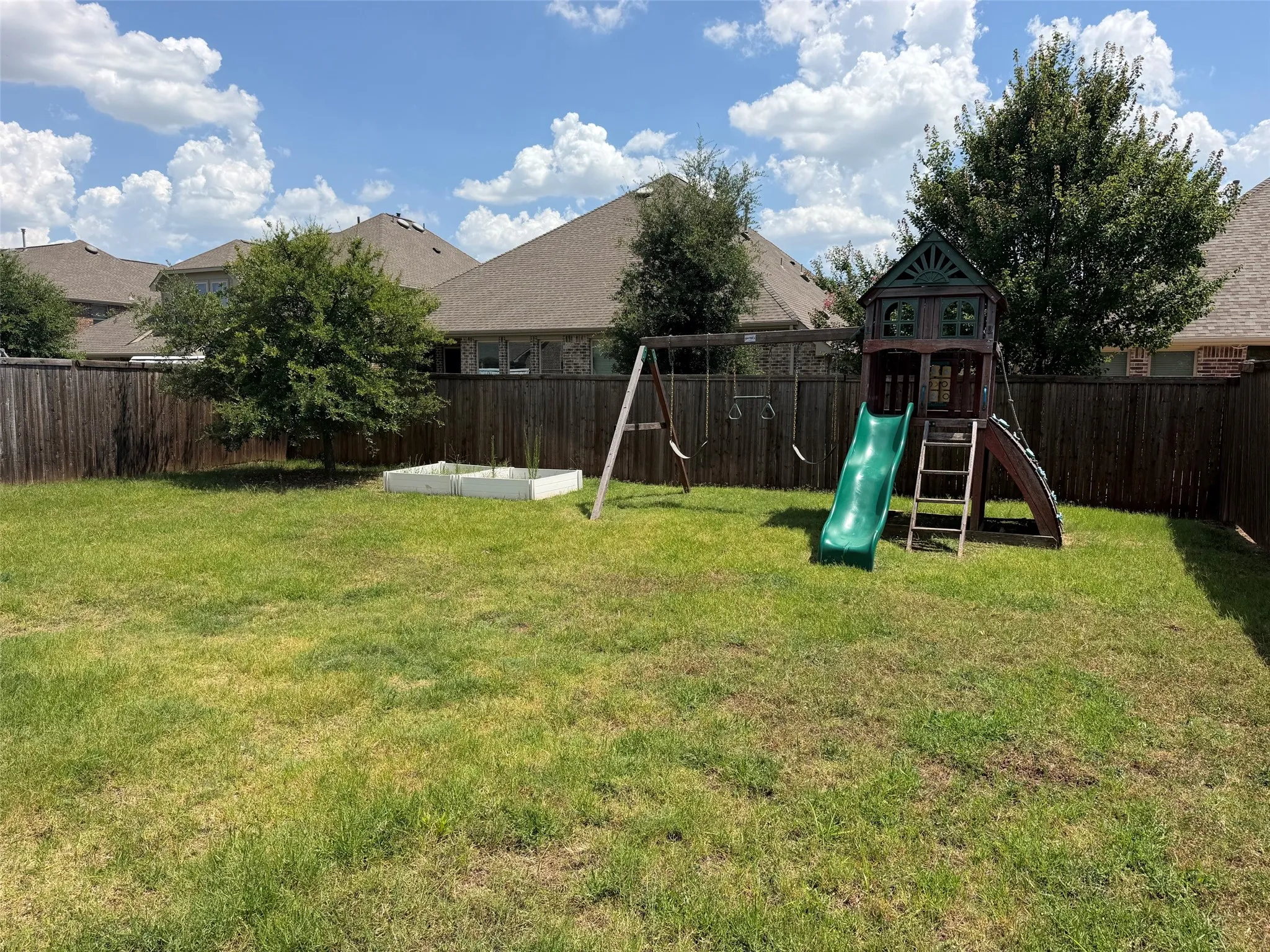 Single Family Residence For Sale in Collin County , 2844 Hackberry Creek Trail, Celina, Texas 75078, 5 Bedroom, 4 Bathroom, 2 Garage spaces, 3,114 Sqft, built in 2017, mls#21324798, Real Estate Agent in Celina, Homes For Sale in Collin county, Homes For Sale in Celina, Realtor in Celina Texas, Real Estate Brokerage Independent Realty Texas, Luminita Cordes Realtor