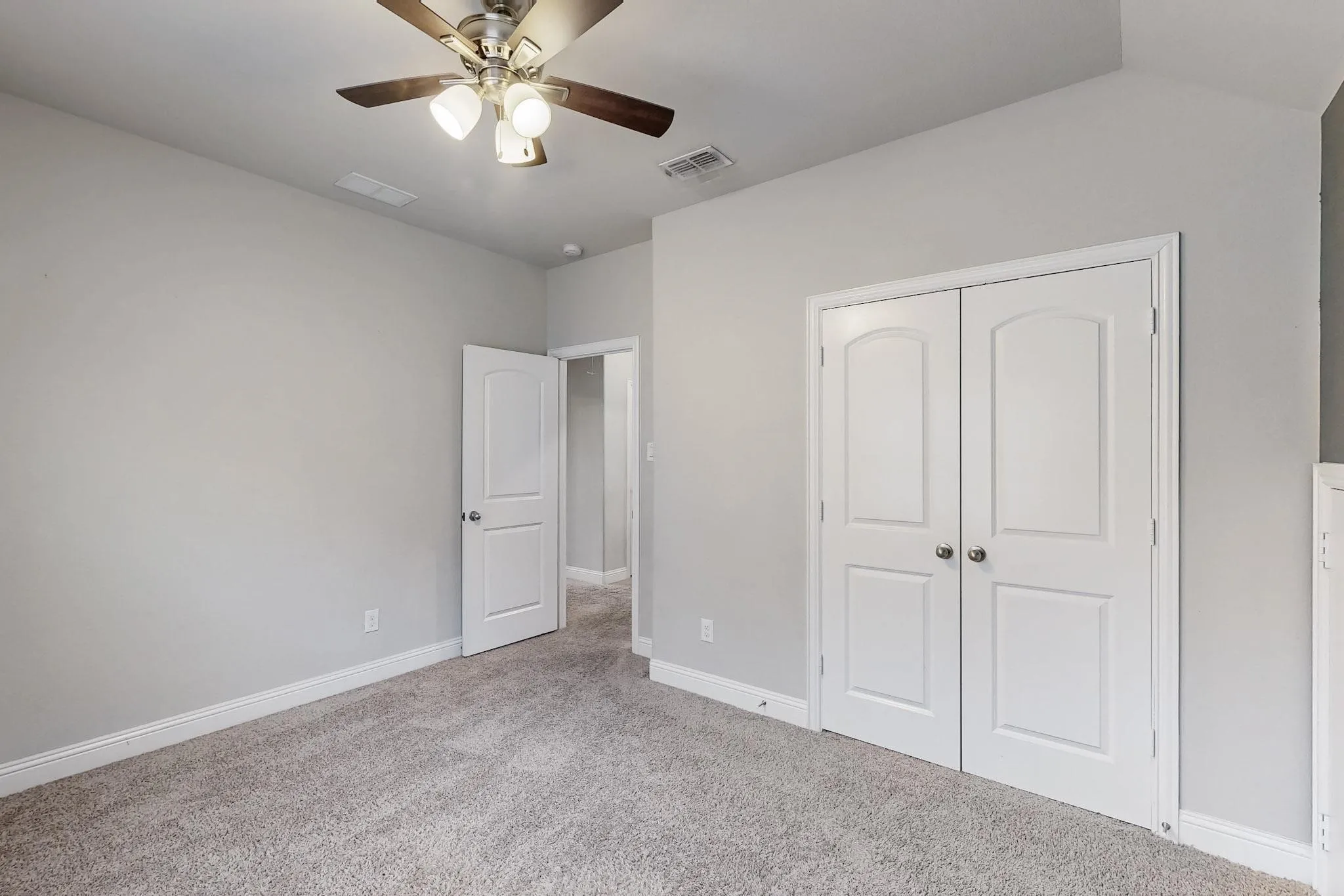 Single Family Residence For Sale in Collin County , 2844 Hackberry Creek Trail, Celina, Texas 75078, 5 Bedroom, 4 Bathroom, 2 Garage spaces, 3,114 Sqft, built in 2017, mls#21324798, Real Estate Agent in Celina, Homes For Sale in Collin county, Homes For Sale in Celina, Realtor in Celina Texas, Real Estate Brokerage Independent Realty Texas, Luminita Cordes Realtor