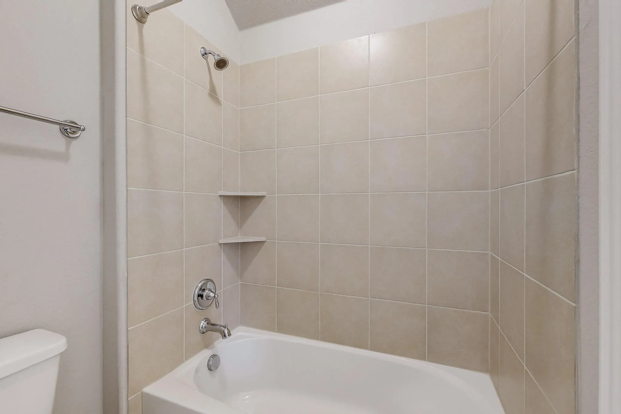 Single Family Residence For Sale in Collin County , 2844 Hackberry Creek Trail, Celina, Texas 75078, 5 Bedroom, 4 Bathroom, 2 Garage spaces, 3,114 Sqft, built in 2017, mls#21324798, Real Estate Agent in Celina, Homes For Sale in Collin county, Homes For Sale in Celina, Realtor in Celina Texas, Real Estate Brokerage Independent Realty Texas, Luminita Cordes Realtor