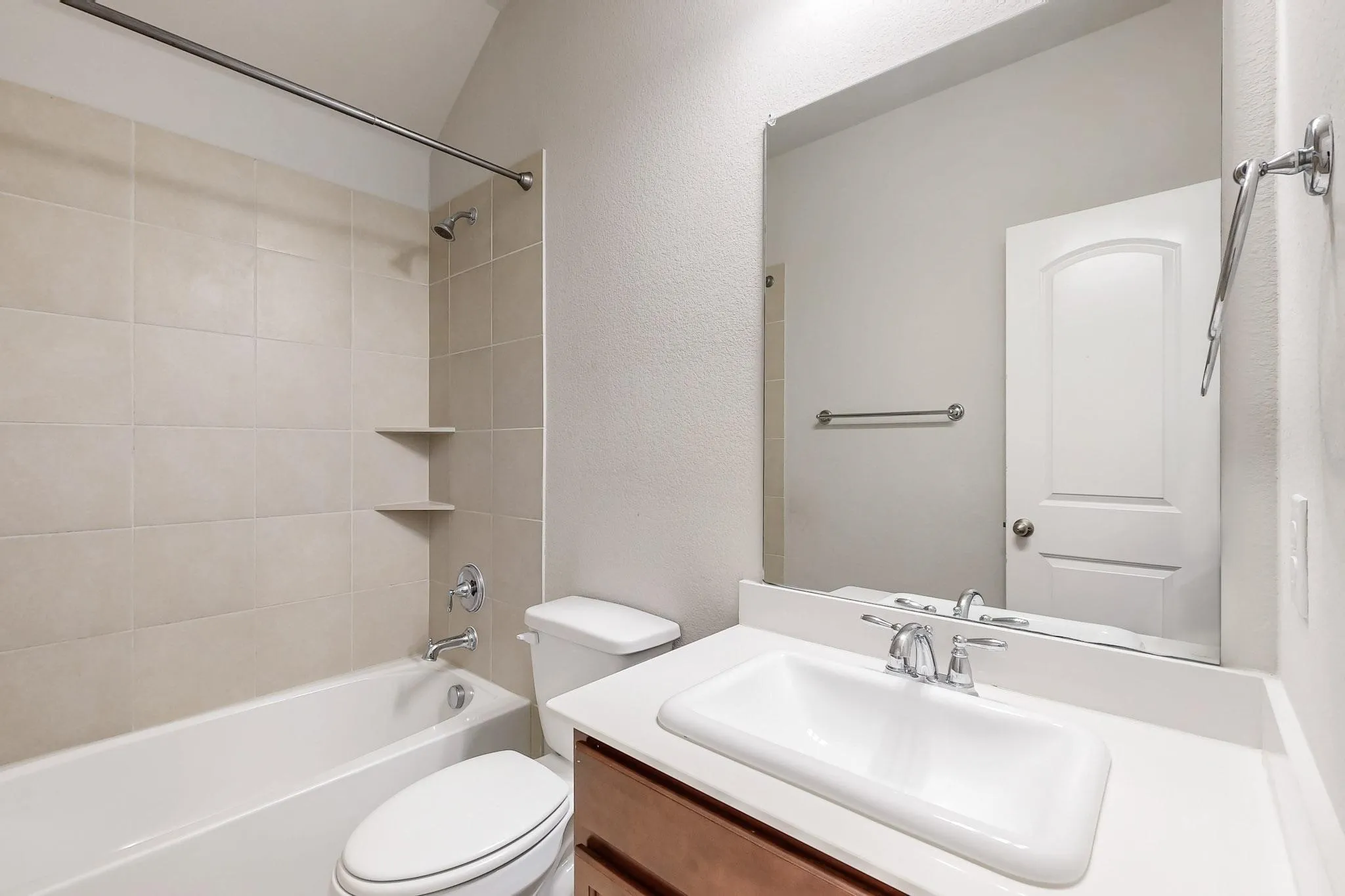 Single Family Residence For Sale in Collin County , 2844 Hackberry Creek Trail, Celina, Texas 75078, 5 Bedroom, 4 Bathroom, 2 Garage spaces, 3,114 Sqft, built in 2017, mls#21324798, Real Estate Agent in Celina, Homes For Sale in Collin county, Homes For Sale in Celina, Realtor in Celina Texas, Real Estate Brokerage Independent Realty Texas, Luminita Cordes Realtor