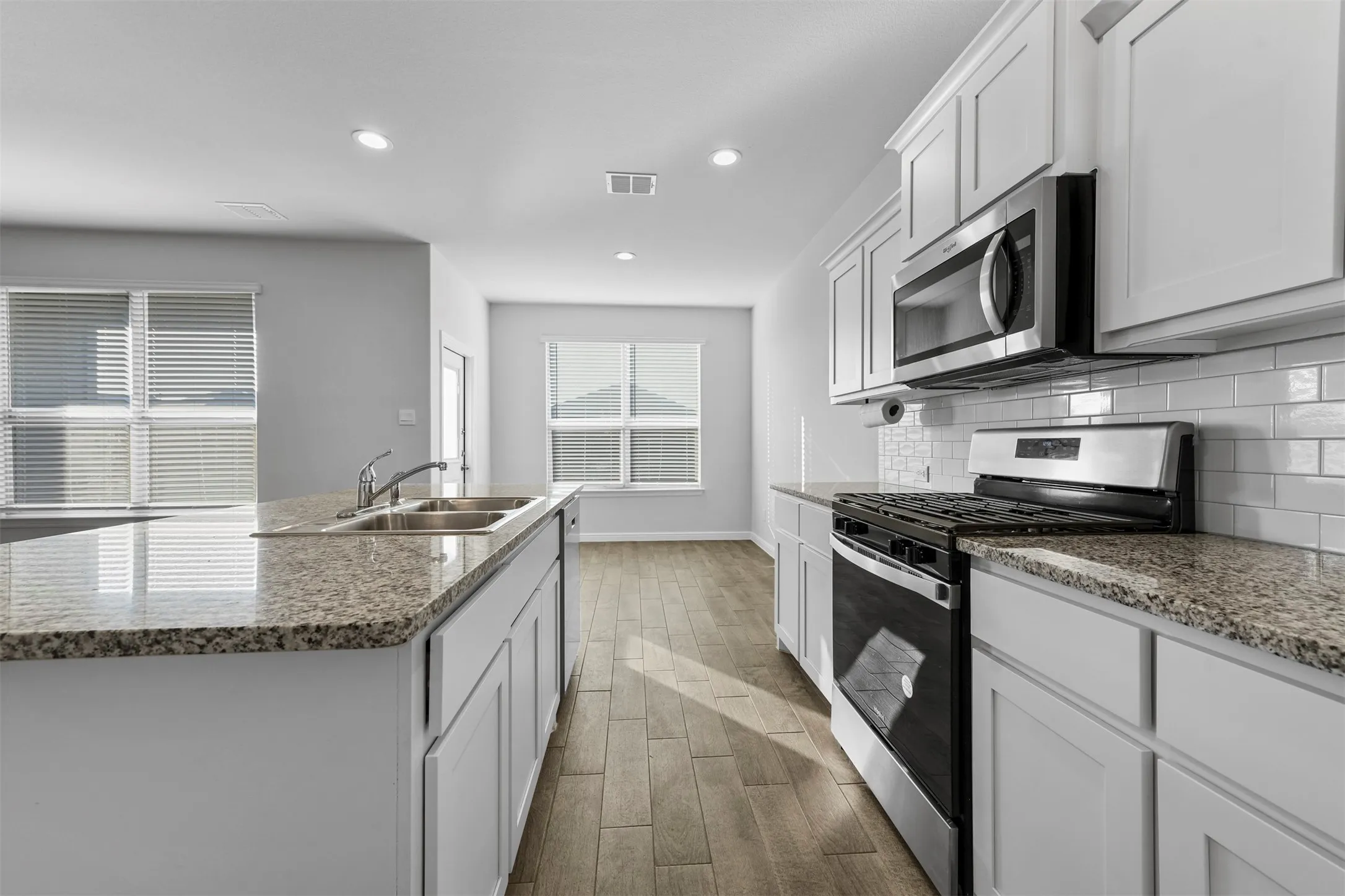Single Family Residence For Rent in Wise County , 131 Orchard Pines Place, Boyd, Texas 76023, 3 Bedroom, 2 Bathroom, 2 Garage spaces, 1,488 Sqft, built in 2023, mls#21324825, Real Estate Agent in Boyd, Homes For Rent in Wise county, Homes For Rent in Boyd, Realtor in Boyd Texas, Real Estate Brokerage Independent Realty Texas, Luminita Cordes Realtor