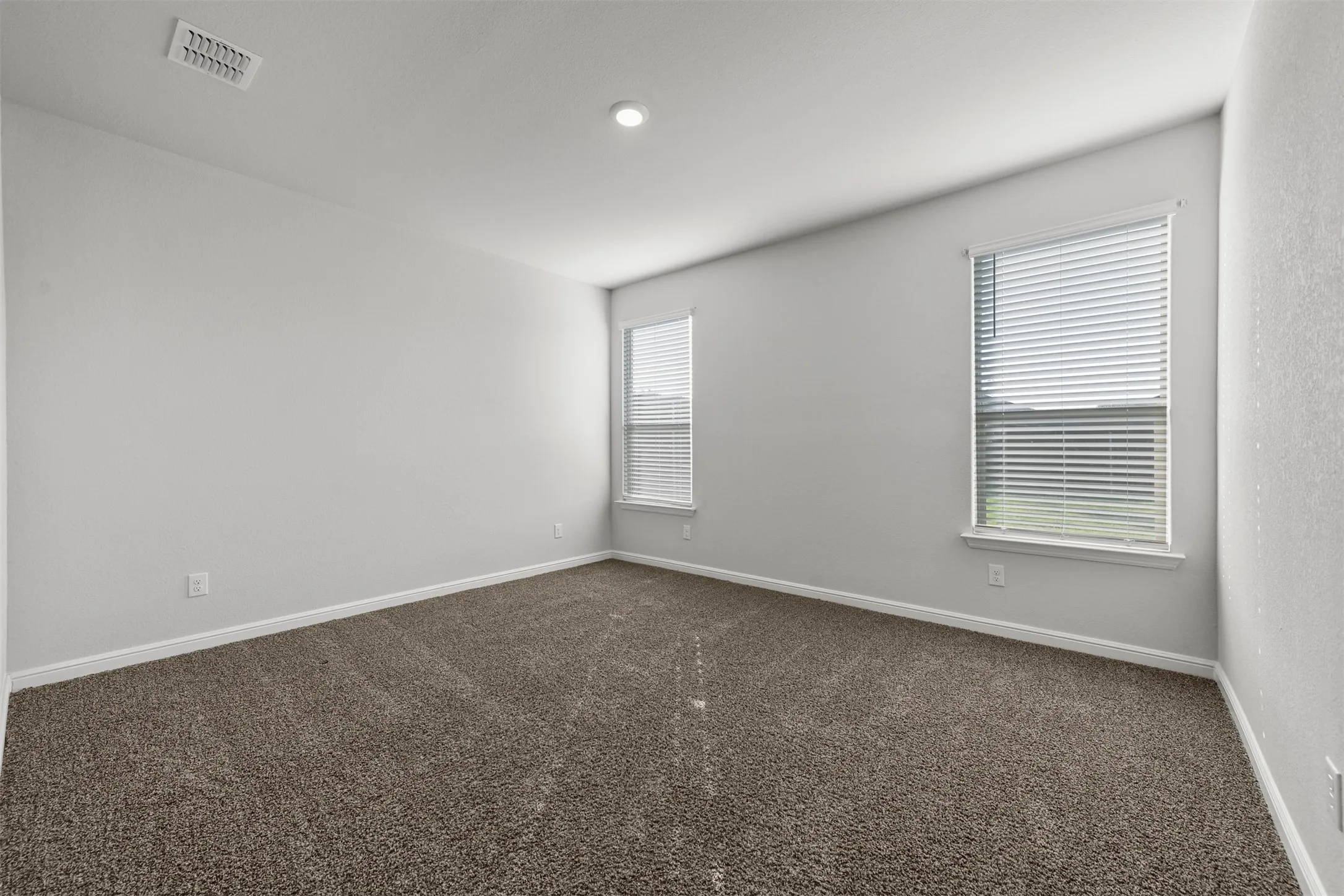 Single Family Residence For Rent in Wise County , 131 Orchard Pines Place, Boyd, Texas 76023, 3 Bedroom, 2 Bathroom, 2 Garage spaces, 1,488 Sqft, built in 2023, mls#21324825, Real Estate Agent in Boyd, Homes For Rent in Wise county, Homes For Rent in Boyd, Realtor in Boyd Texas, Real Estate Brokerage Independent Realty Texas, Luminita Cordes Realtor