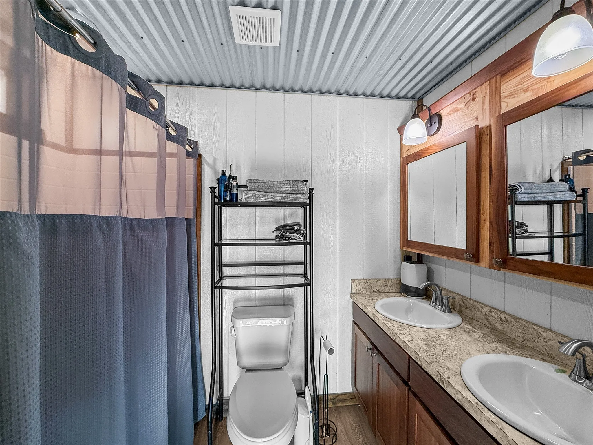Single Family Residence For Sale in Wood County , 1001 County Road 1350, Quitman, Texas 75783, 3 Bedroom, 2 Bathroom, Garage spaces, 1,224 Sqft, built in 2022, mls#21323004, Real Estate Agent in Quitman, Homes For Sale in Wood county, Homes For Sale in Quitman, Realtor in Quitman Texas, Real Estate Brokerage Independent Realty Texas, Luminita Cordes Realtor