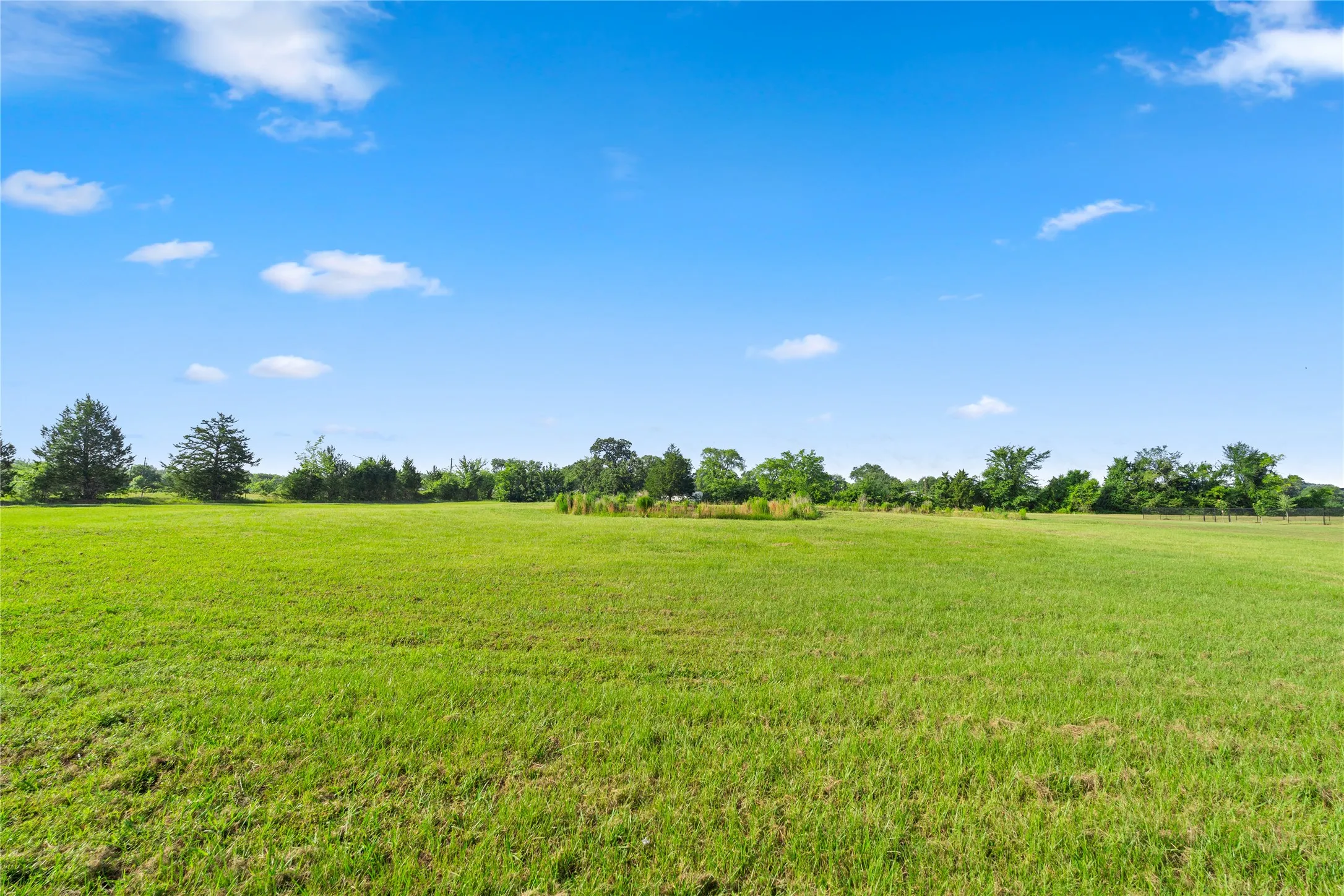 Single Family Residence For Sale in Wood County , 1001 County Road 1350, Quitman, Texas 75783, 3 Bedroom, 2 Bathroom, Garage spaces, 1,224 Sqft, built in 2022, mls#21323004, Real Estate Agent in Quitman, Homes For Sale in Wood county, Homes For Sale in Quitman, Realtor in Quitman Texas, Real Estate Brokerage Independent Realty Texas, Luminita Cordes Realtor