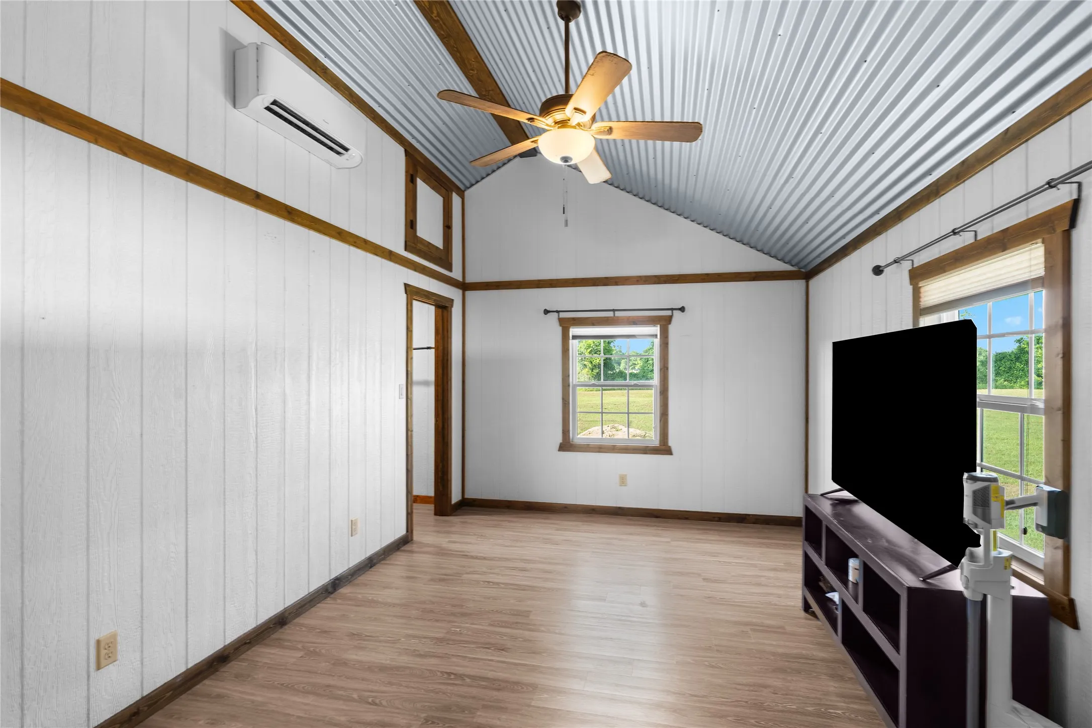 Single Family Residence For Sale in Wood County , 1001 County Road 1350, Quitman, Texas 75783, 3 Bedroom, 2 Bathroom, Garage spaces, 1,224 Sqft, built in 2022, mls#21323004, Real Estate Agent in Quitman, Homes For Sale in Wood county, Homes For Sale in Quitman, Realtor in Quitman Texas, Real Estate Brokerage Independent Realty Texas, Luminita Cordes Realtor