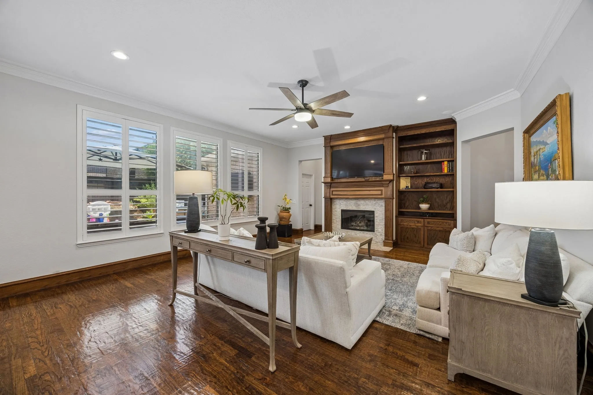 Single Family Residence For Sale in Collin County , 11518 Castle Brook Lane, Frisco, Texas 75035, 5 Bedrooms, 4 Bathrooms, 3 Garage spaces, 3,907 Sqft, built in 2004, Price $900,000, mls#21322198, Real Estate Agent in Frisco, Homes For Sale in Collin county, Homes For Sale in Frisco, Realtor in Frisco Texas, Real Estate Brokerage Independent Realty Texas, Luminita Cordes Realtor