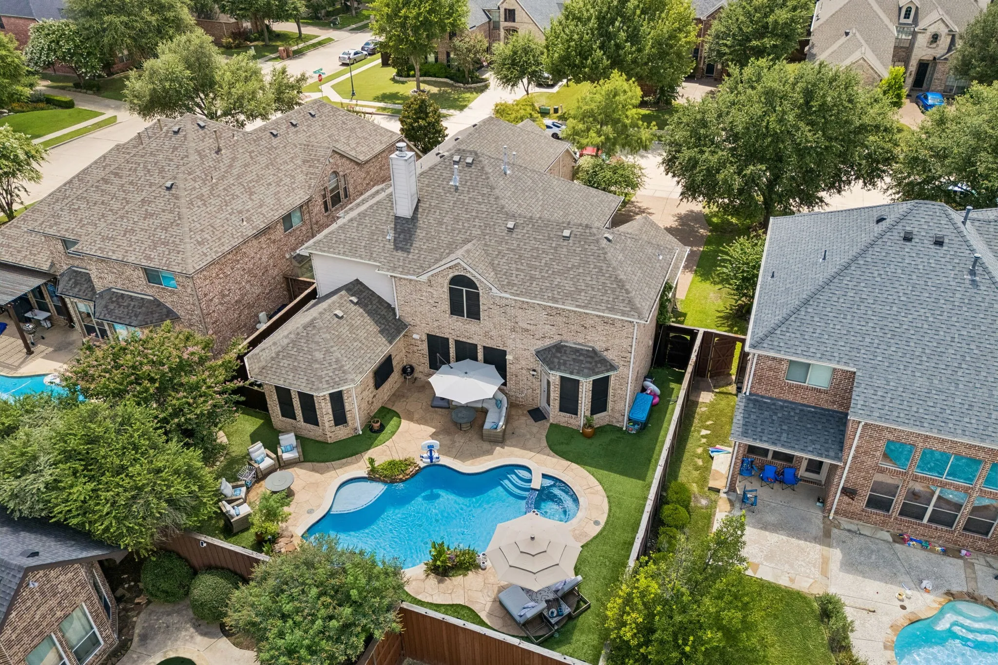 Single Family Residence For Sale in Collin County , 11518 Castle Brook Lane, Frisco, Texas 75035, 5 Bedrooms, 4 Bathrooms, 3 Garage spaces, 3,907 Sqft, built in 2004, Price $900,000, mls#21322198, Real Estate Agent in Frisco, Homes For Sale in Collin county, Homes For Sale in Frisco, Realtor in Frisco Texas, Real Estate Brokerage Independent Realty Texas, Luminita Cordes Realtor